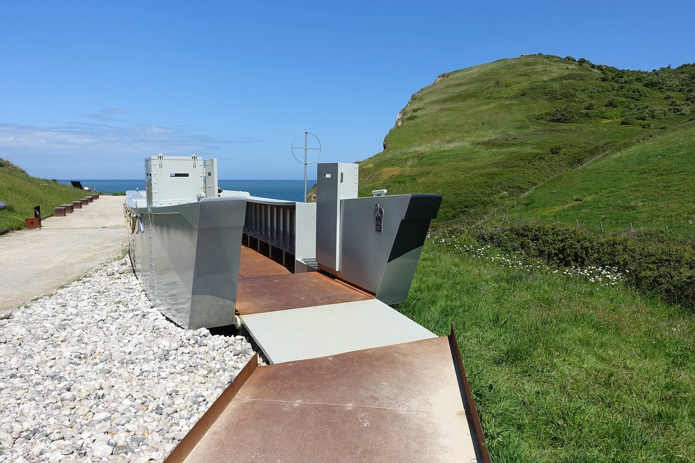 MÉMORIAL DE SAINT JOUIN BRUNEVAL