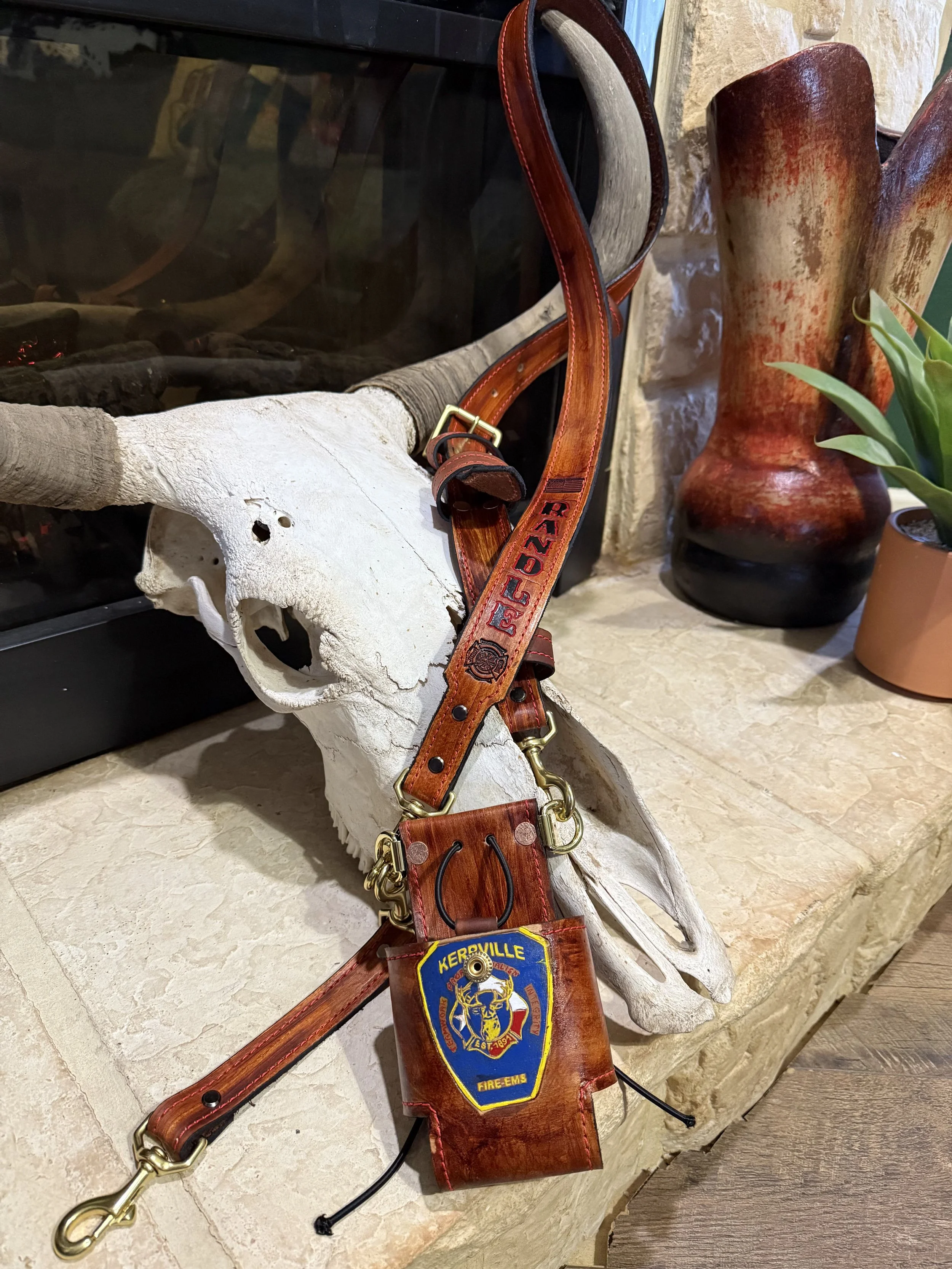 Rockin R Custom Leather Radio Strap