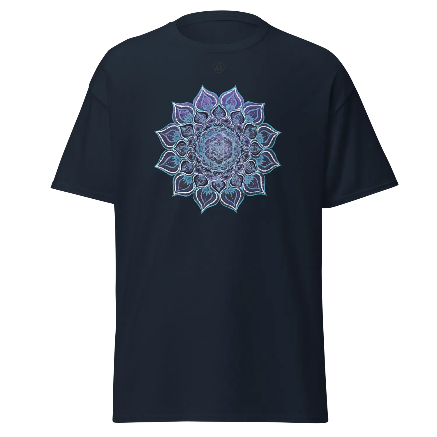 T-shirt navy blue imprimé avec un mandala de géométrie sacrée. Element Ether Design inspiré de l’art visionnaire et des symboles cosmiques, par Tom Dusauvage.
