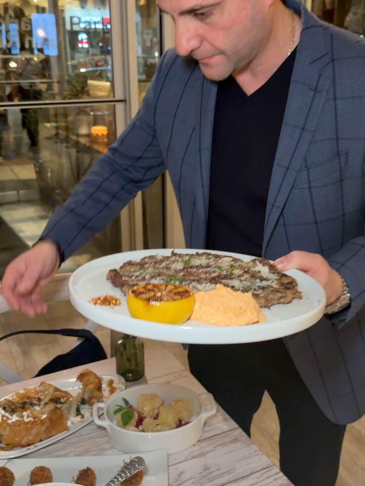 You know at Yanni&rsquo;s Taverna we always want you to enjoy our service. 

The hustle is very real here,it&rsquo;s 
all about our generous and hospitable Greek culture at the taverna,for you and your friends and family to enter and dine in our beau