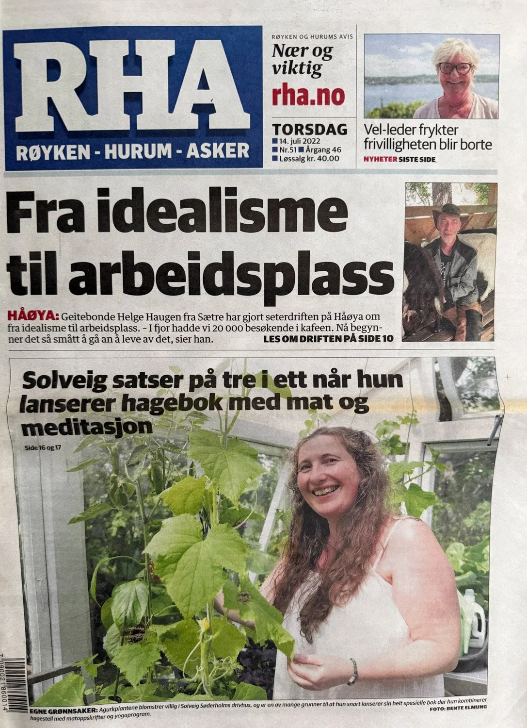 Solveig Søderholm lanserer en hagebok som kombinerer hagestell, mat (selvdyrket), og yoga – en "tre i én"-tilnærming for velvære i naturen, slik det ble dekket i Røyken og Hurums Avis.