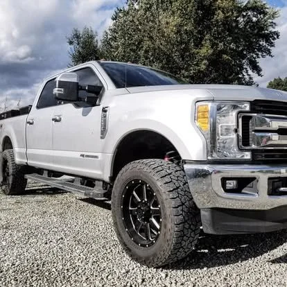 Lifted Ford Super Duty. Custom Wheels and Tires.