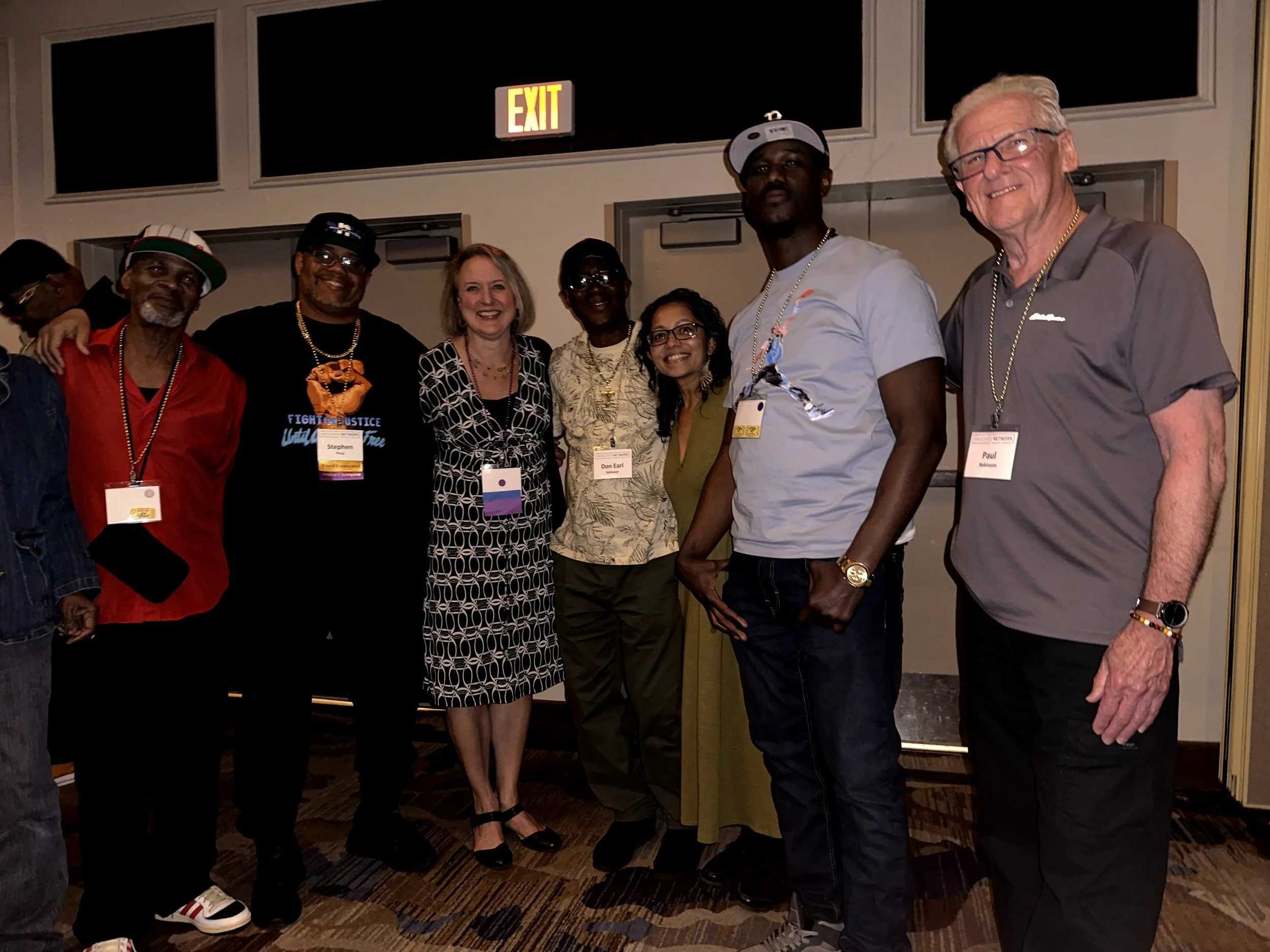 Group+shot+with+folks+returning+to+conference.jpg