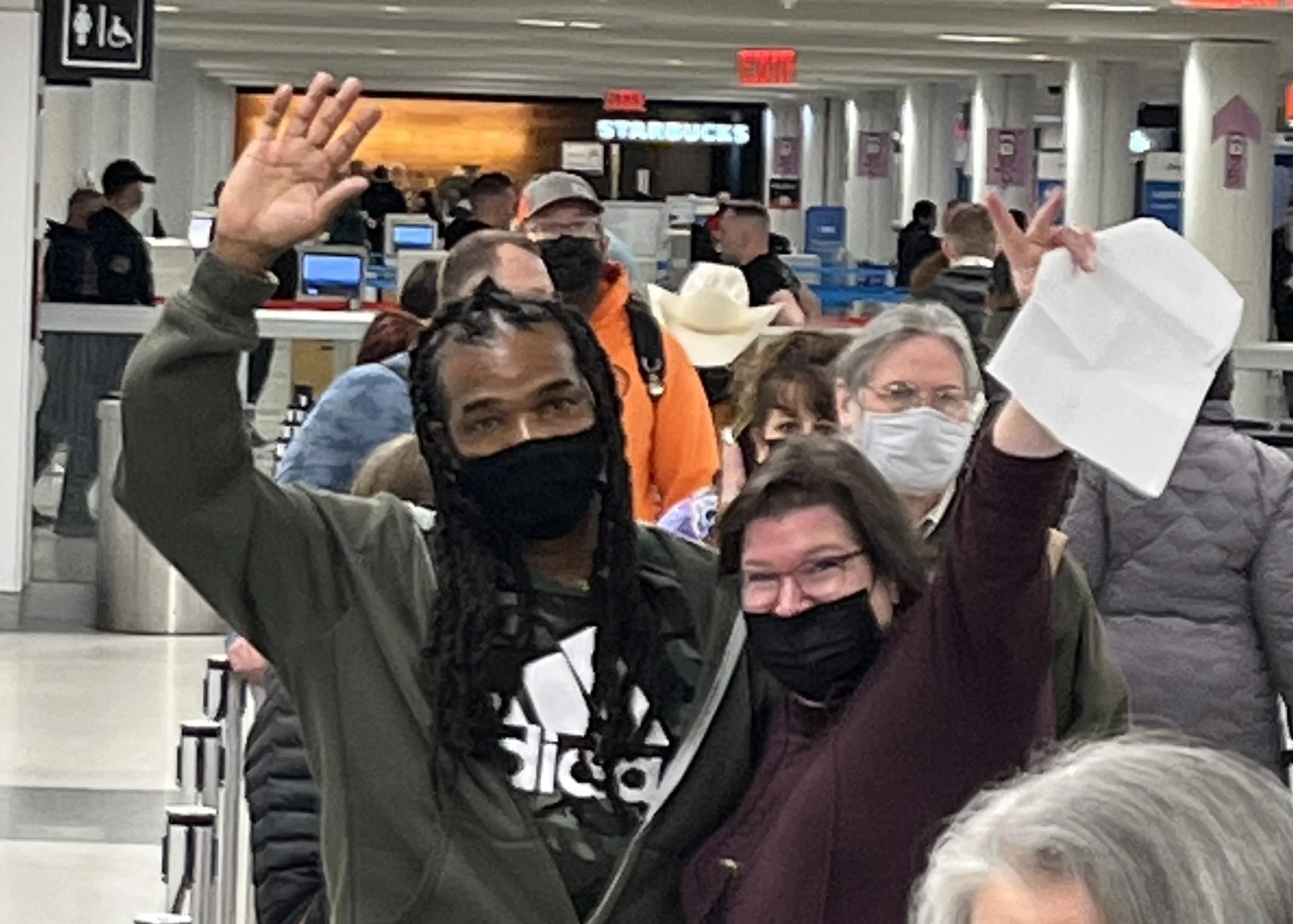 RobertFoxworth_AmyBelger_Airport_IN2022.jpg