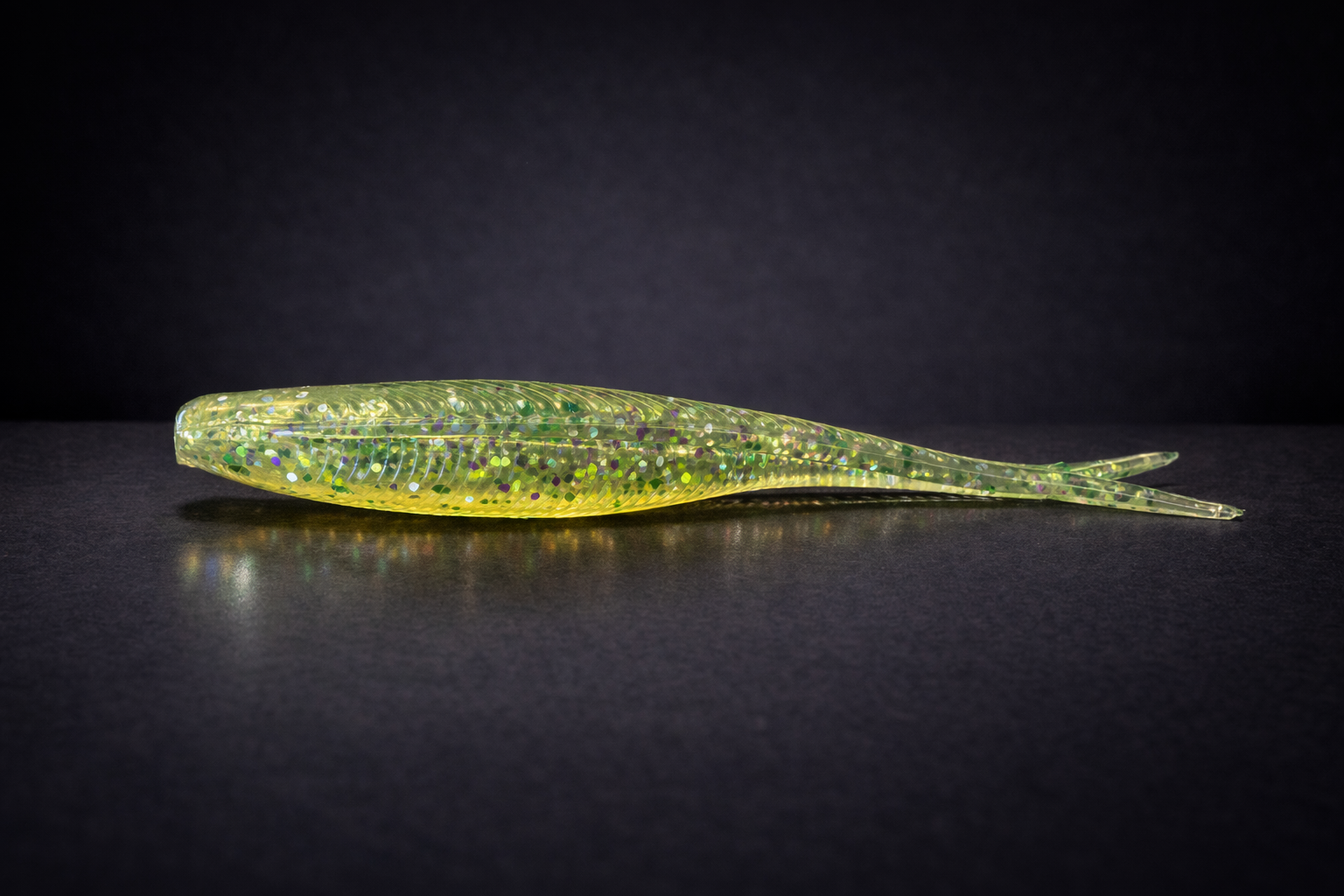 5 inch Tracer Split Tail (8 pack)