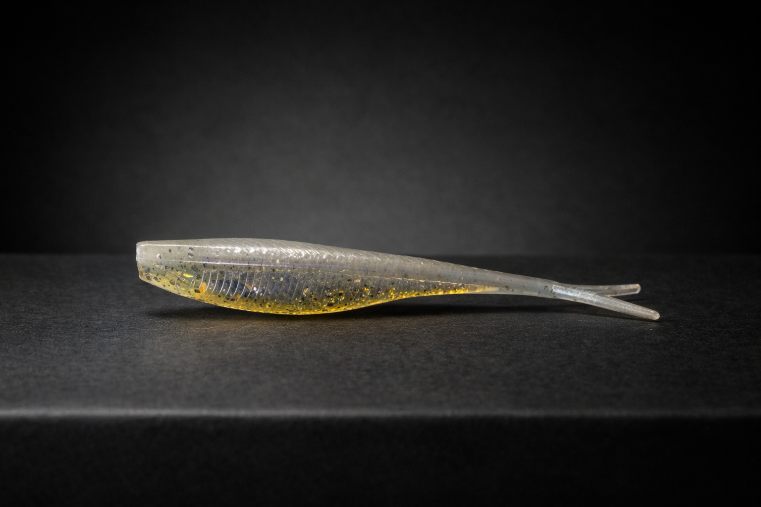 4 inch Tracer Split Tail (8 pack)