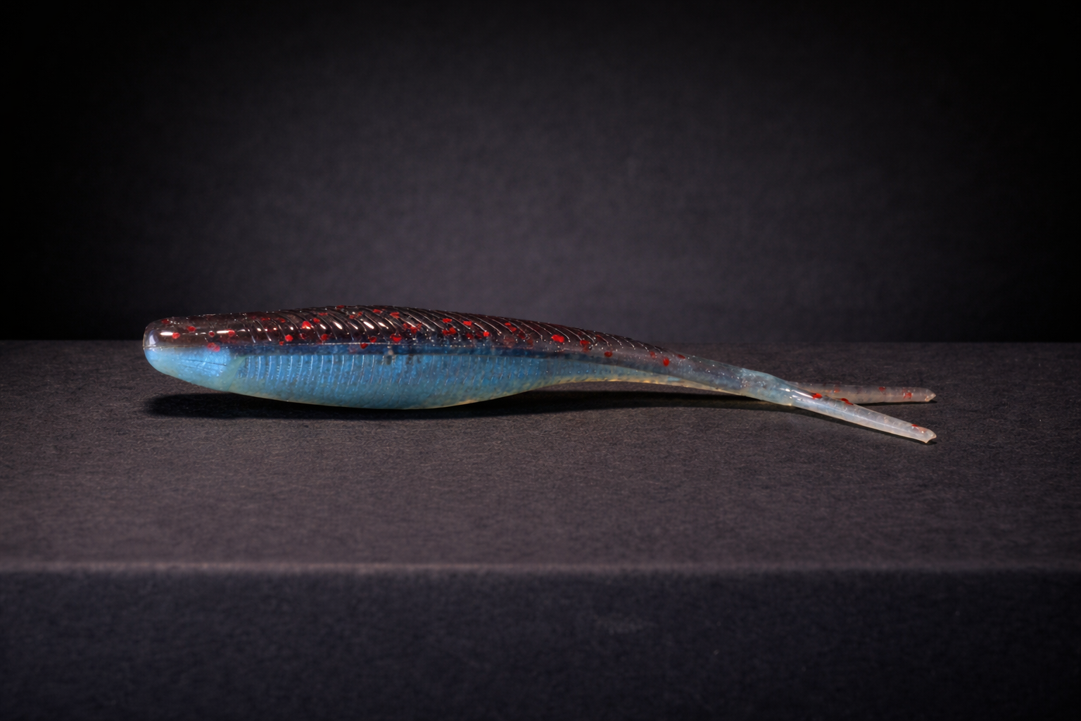 5 inch Tracer Split Tail (8 pack)