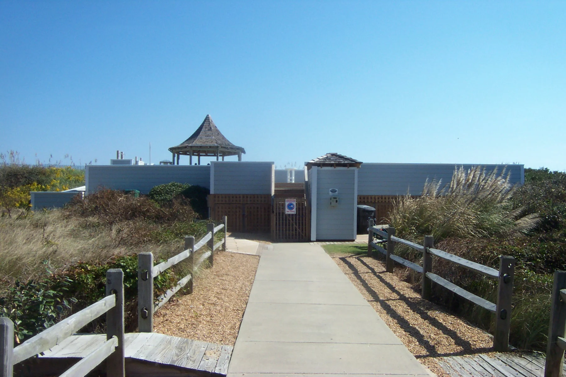 schooner-ridge-drive-view-walk-path-to-ocean-front-pool--gazebo_2971254561_o.jpg