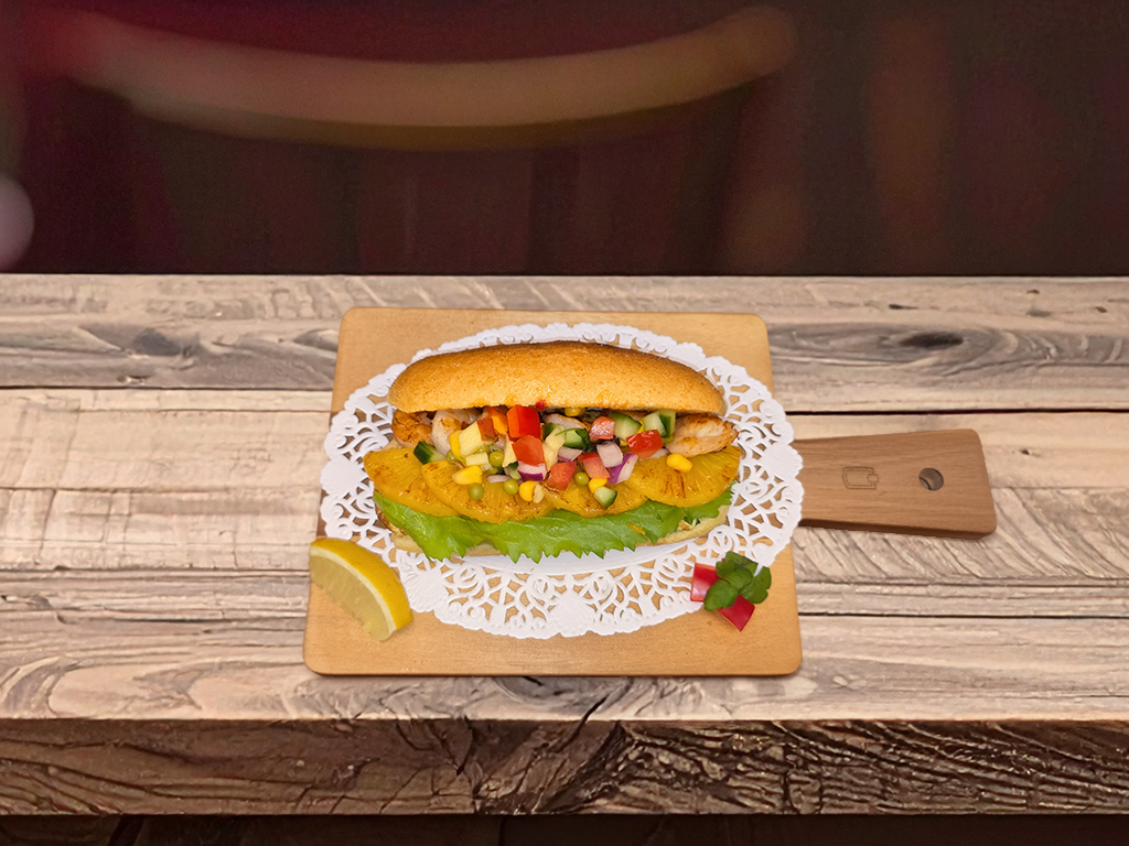 Onze menukaart biedt voor ieder wat wils. Voor de liefhebbers van malse kip hebben we de Kip Teriyaki en de Chicken Umami, beide perfect gecombineerd met onze spinazie-omelet en frisse garnituur zoals tomaat en augurk.