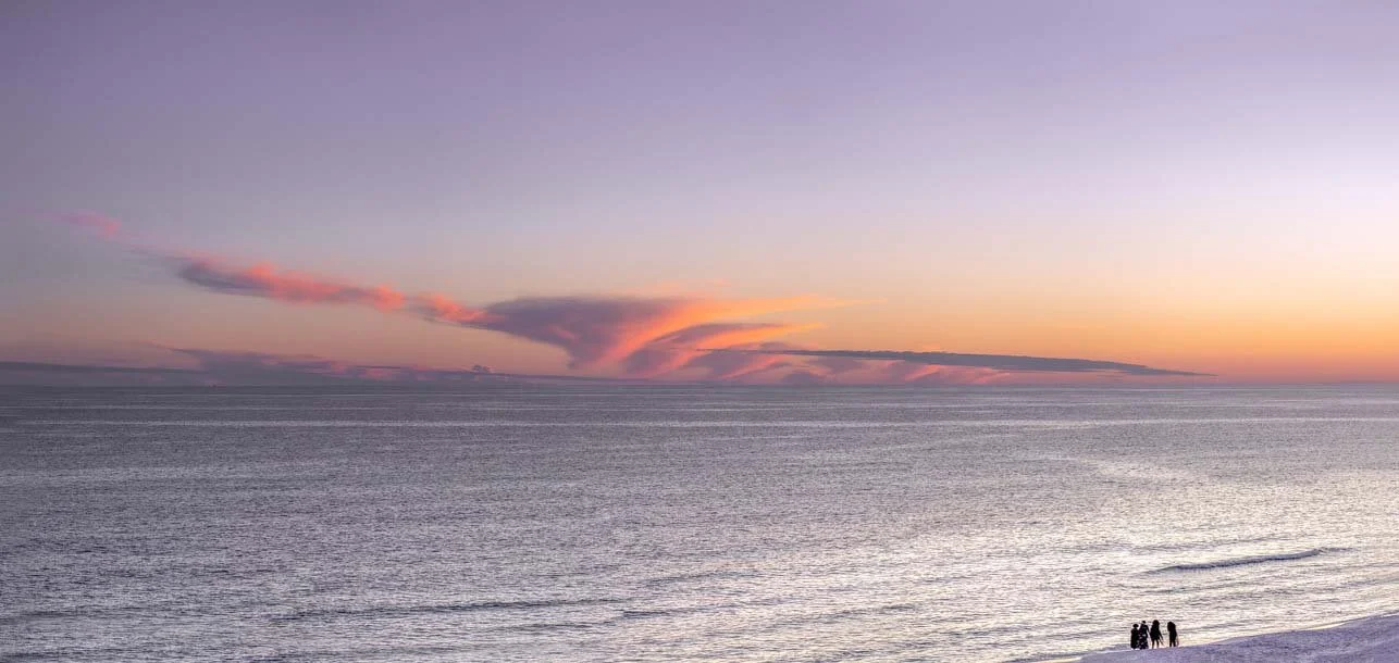 Peaceful clouds on the ocean