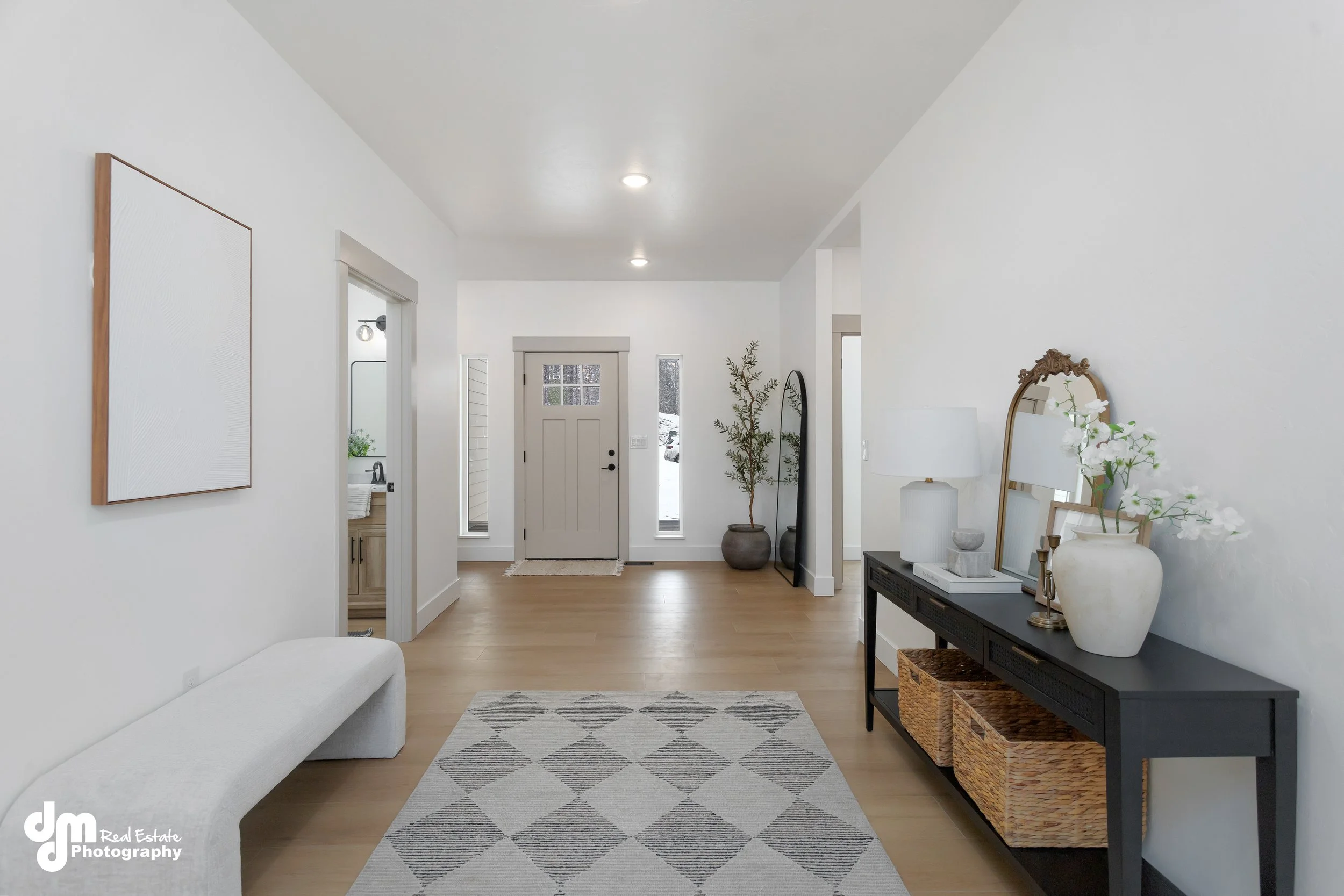 04-Entry JWK_IMG_7271.jpg