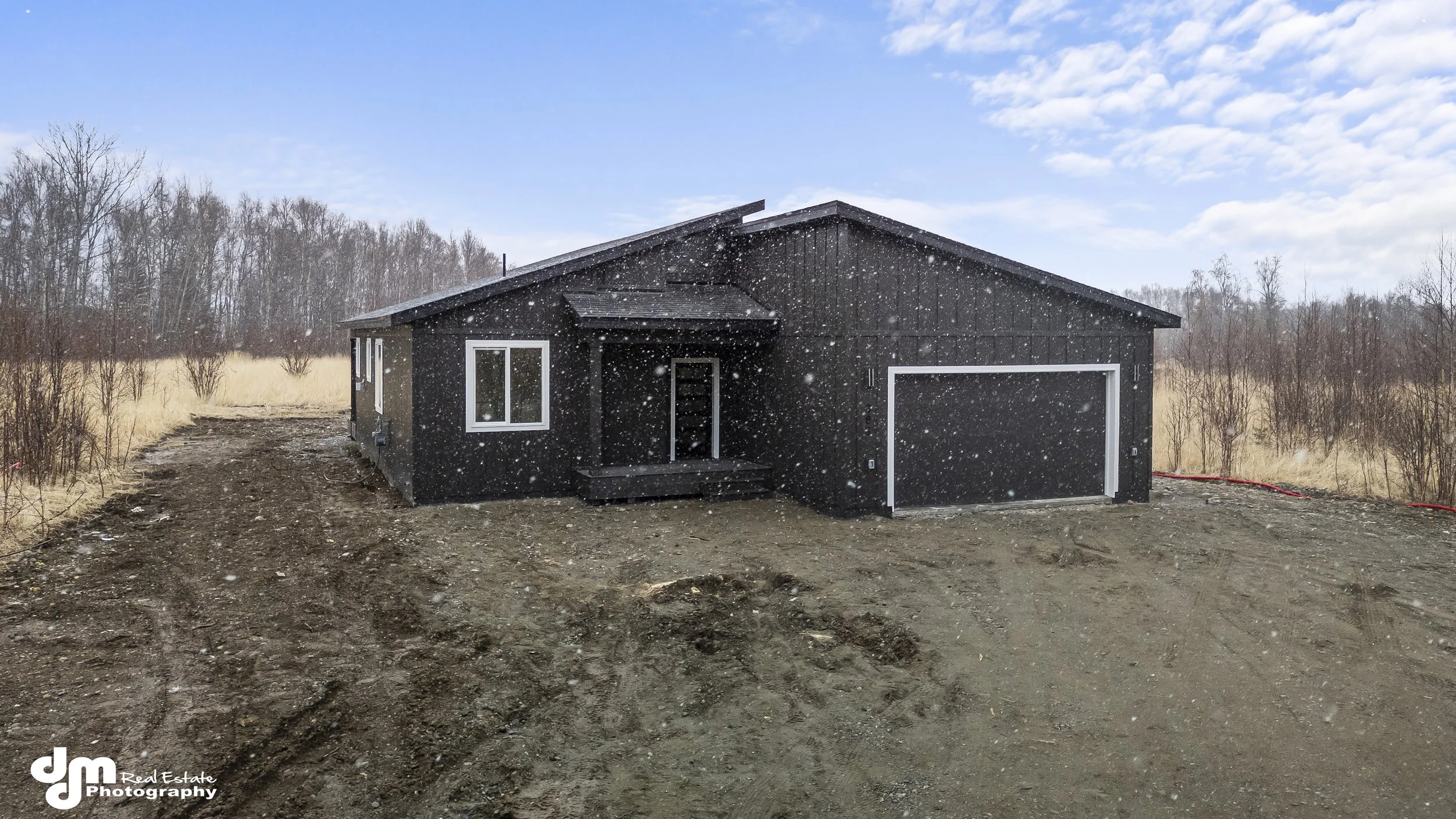 02-Exterior Front JWK_Photo00003.jpg