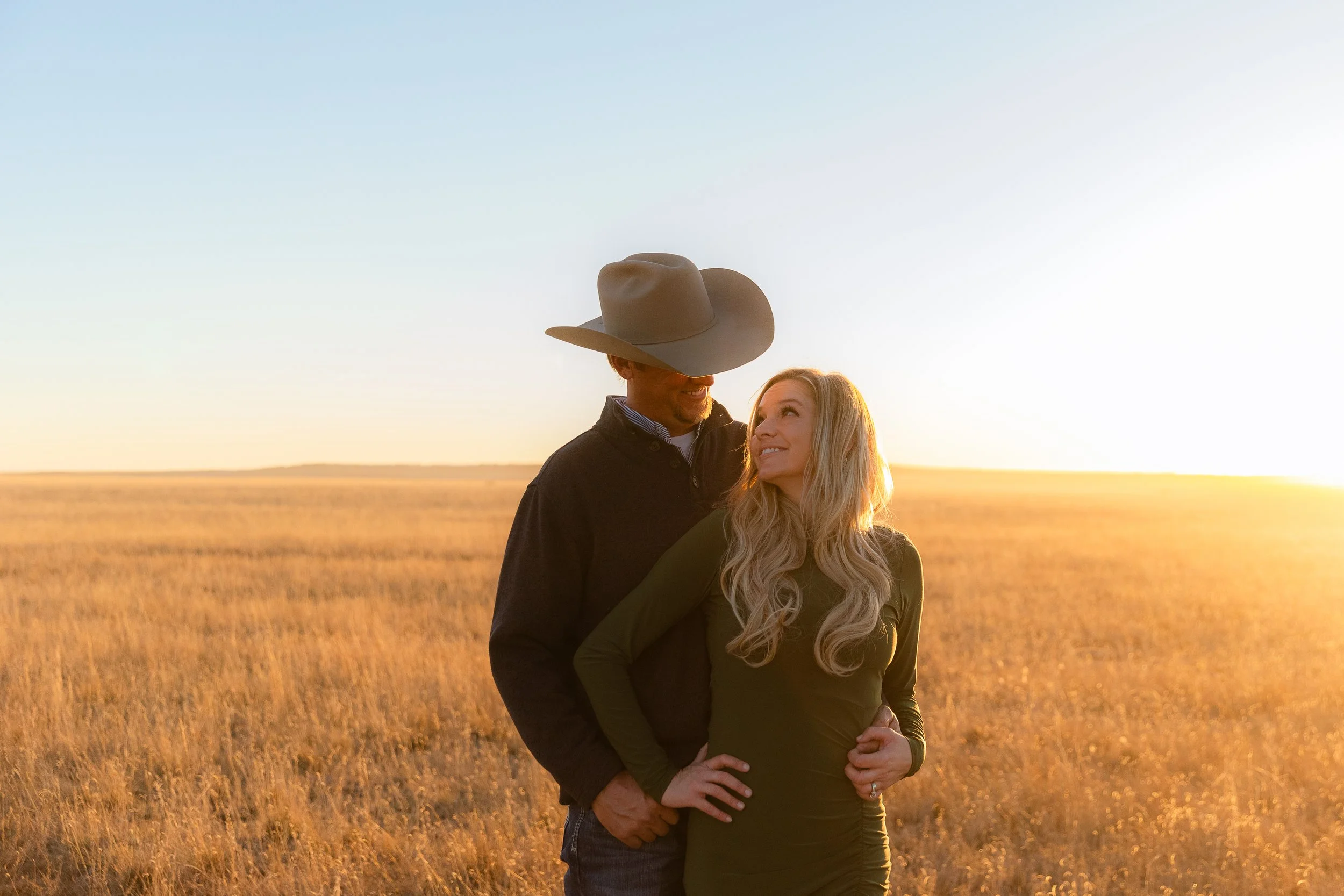 Lynzee Dawn Photography Couples Photography