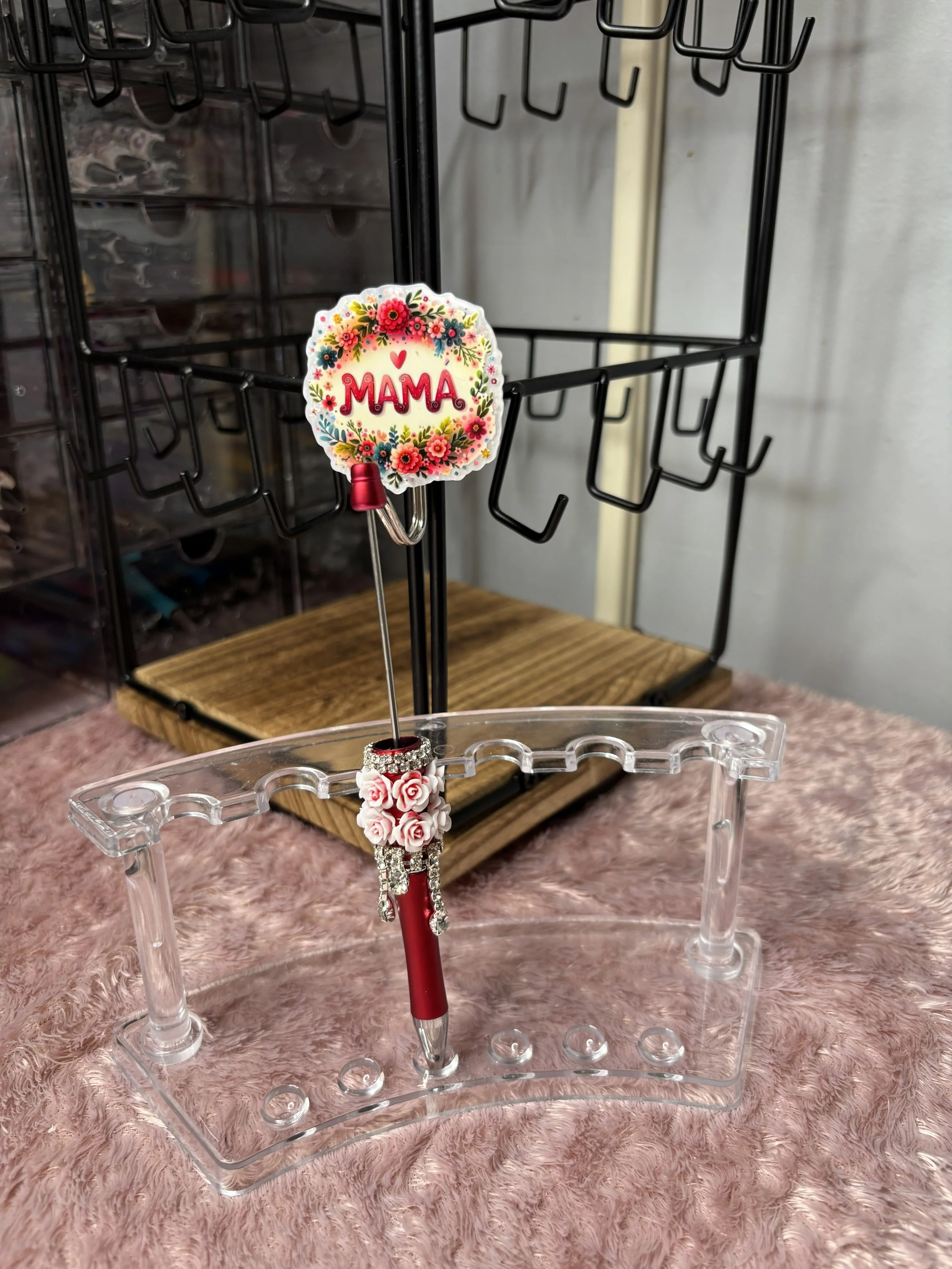 Mom - MAMA Wall Hook & Diamonds&Roses (Red) Pen Set (White).jpg