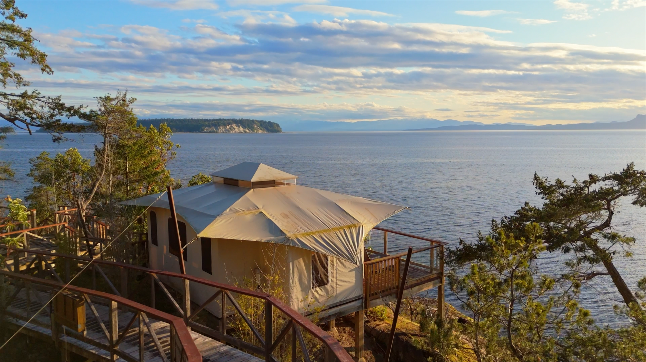 rockwater resort hero placeholder.png