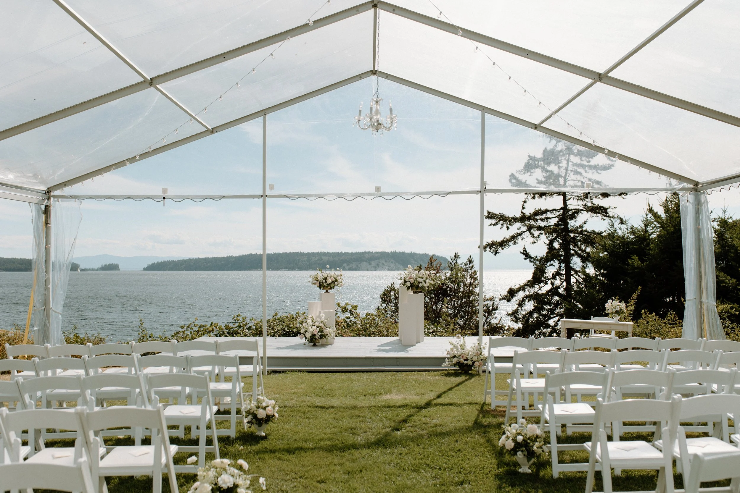 Rockwater Weddings -Photographer TheAugusts.jpg