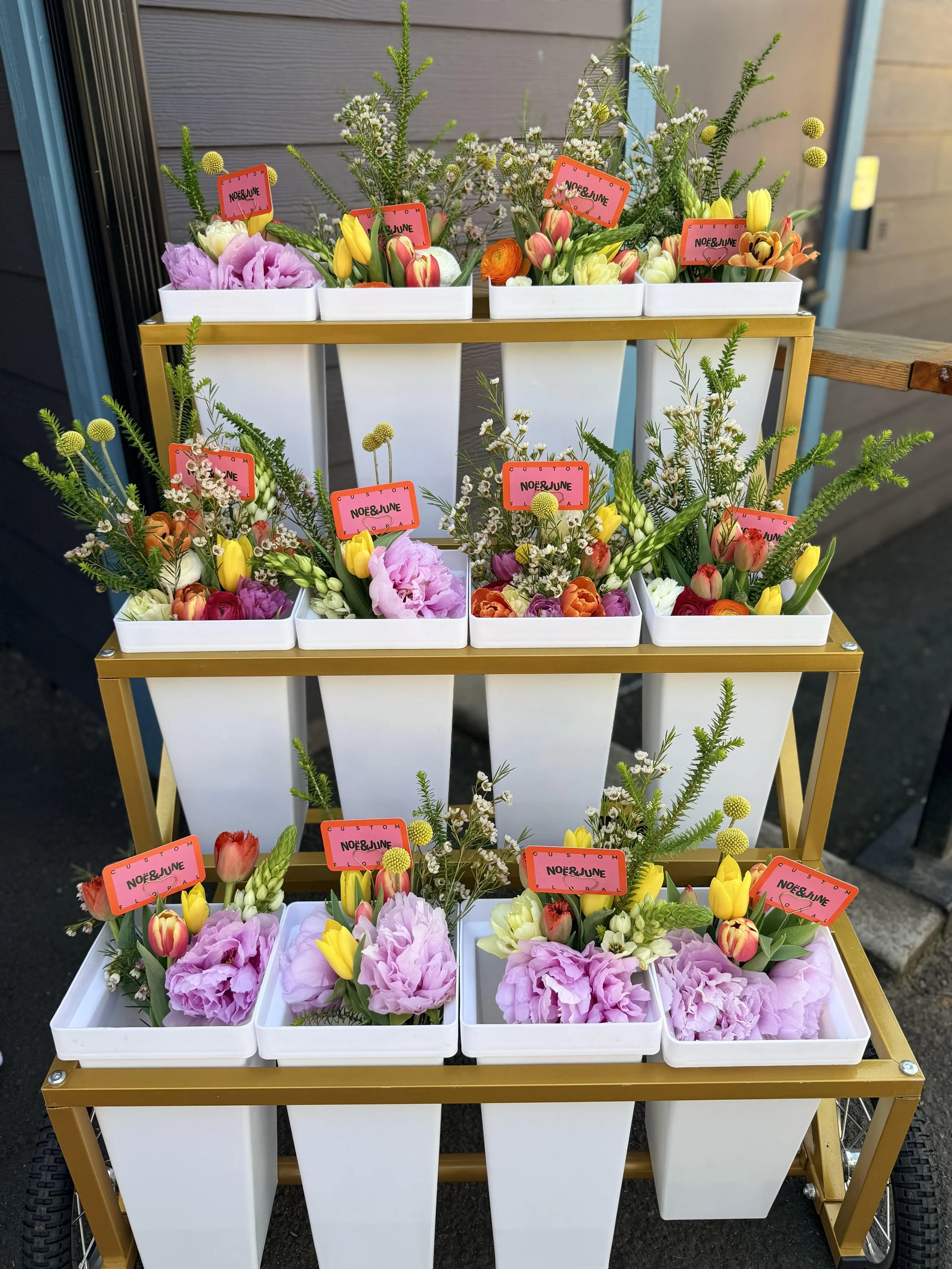 Build your own Bouquet Bar!