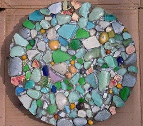 Yard Art: Mosiac Step Stones