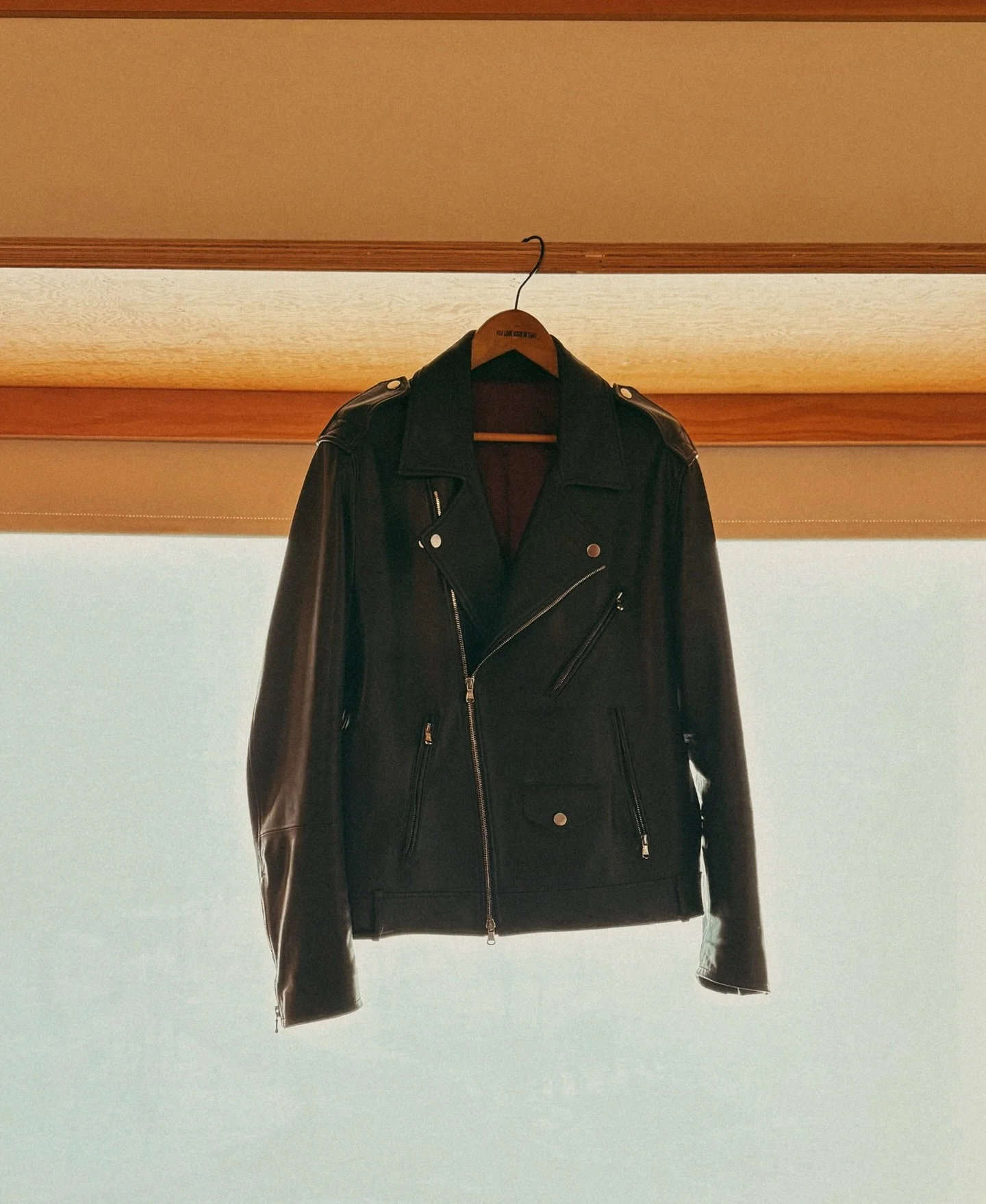 The On The Road Again Leather. 
Born of shared cities and the threads that bind us.
02.14.26

#unisex #luxuryknitwear #unisexfashion #madeinitaly