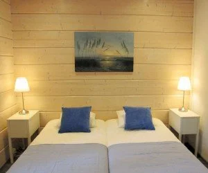 Villa 10 Eagle bedroom.jpg