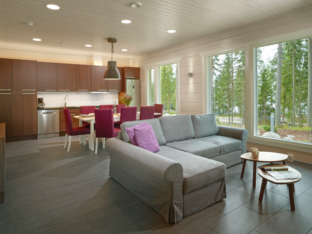 Villa 10 Eagle inside.jpg