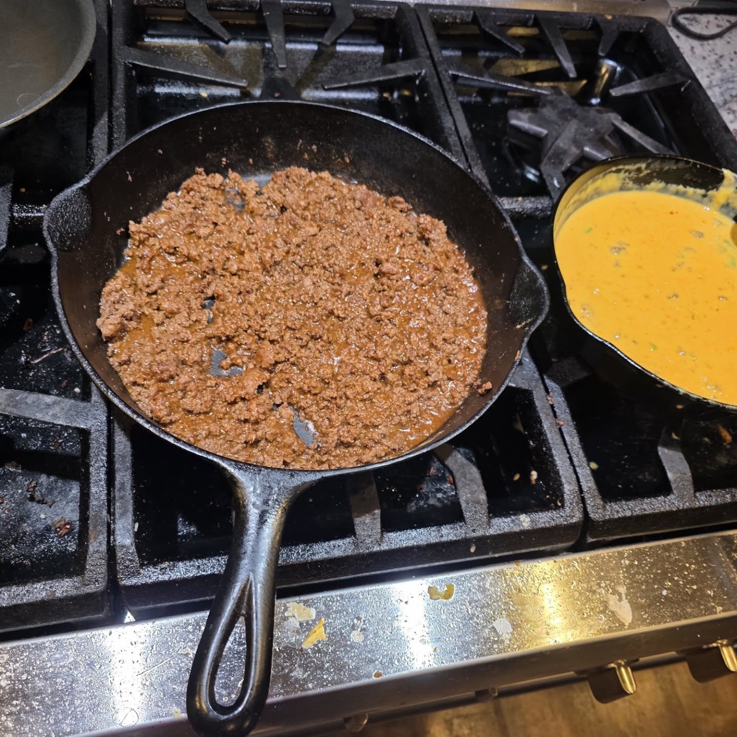 Next level Taco Tuesday with homemade Queso.  Bill asked me to write this down. Should I? Do you need it?

#queso #tacotuesday #leanmeat #venison #castiron