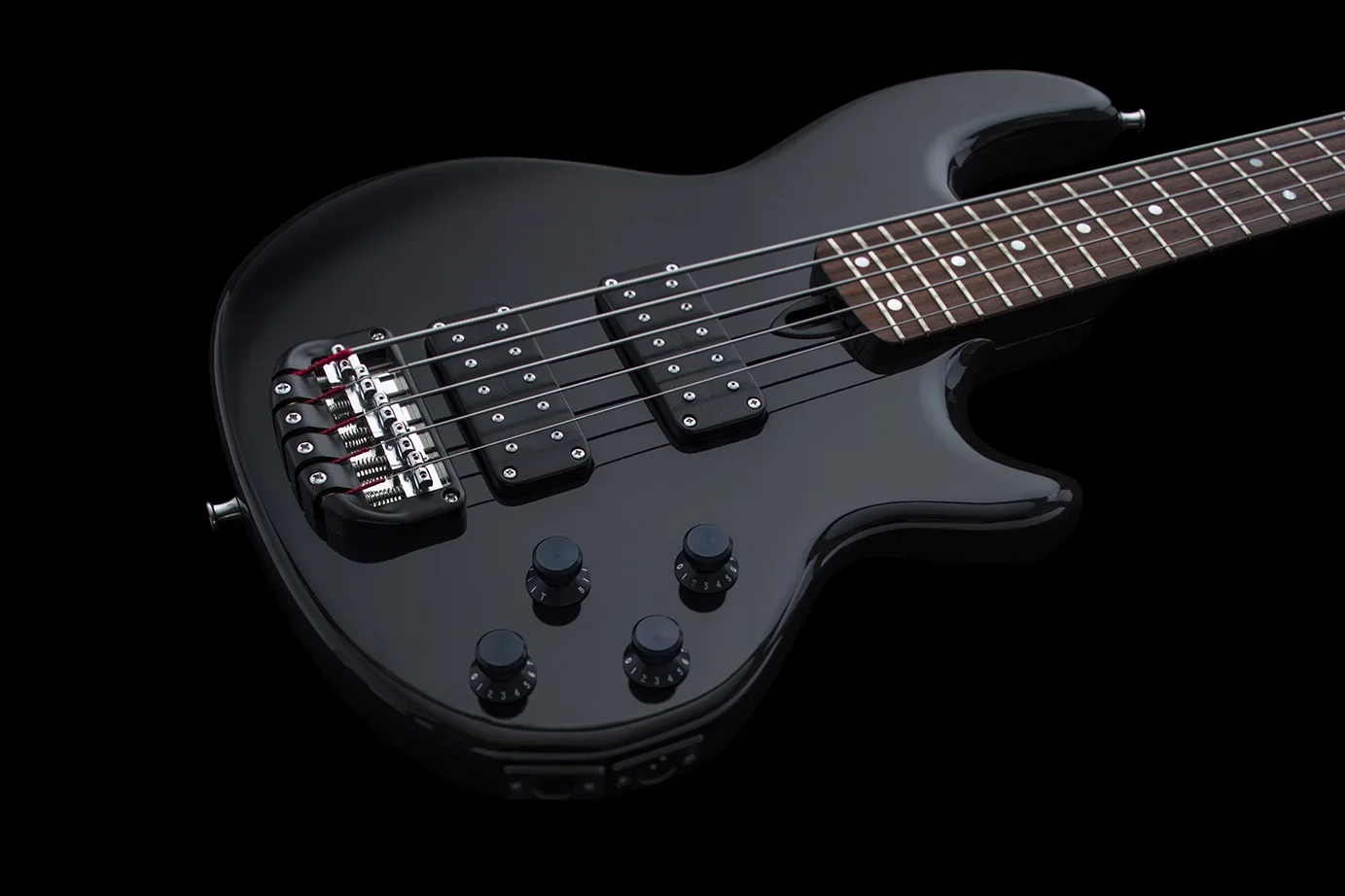 WAL-80-MARK-II-5-STRING-BLACK-SN-W2766-026.webp