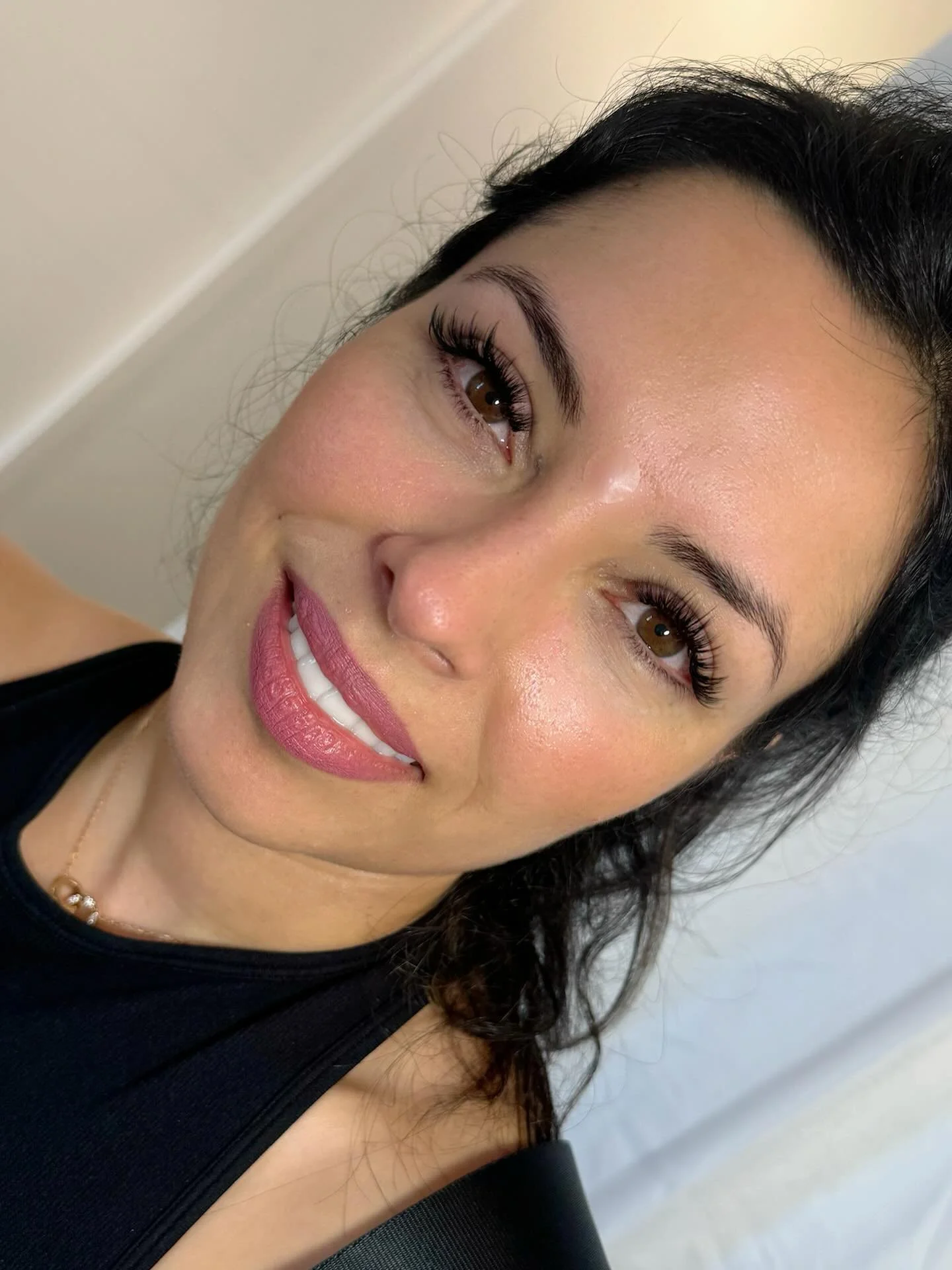 &ldquo;Wake up with perfect lashes ✨ Book now!&rdquo;