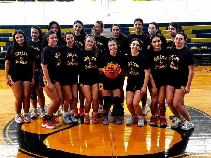 GLB girls team with shirts.JPG