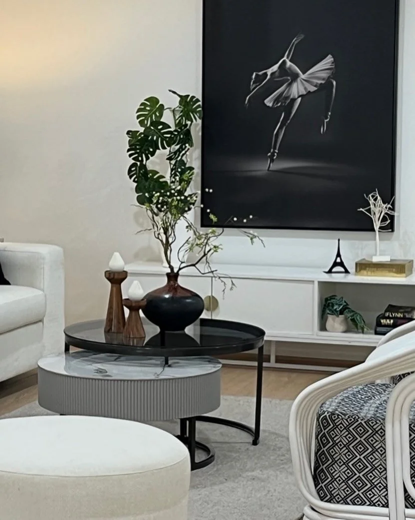 🖤 &ldquo;Minimalist vibes, maximum impact

#properystyling#houseforsale#interiordesign#