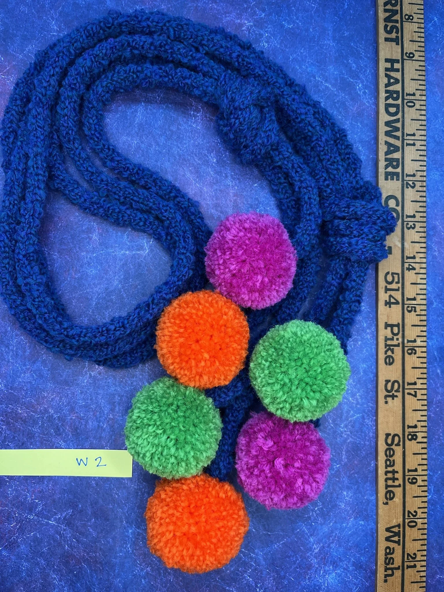 Perfection pompom Scarf W2