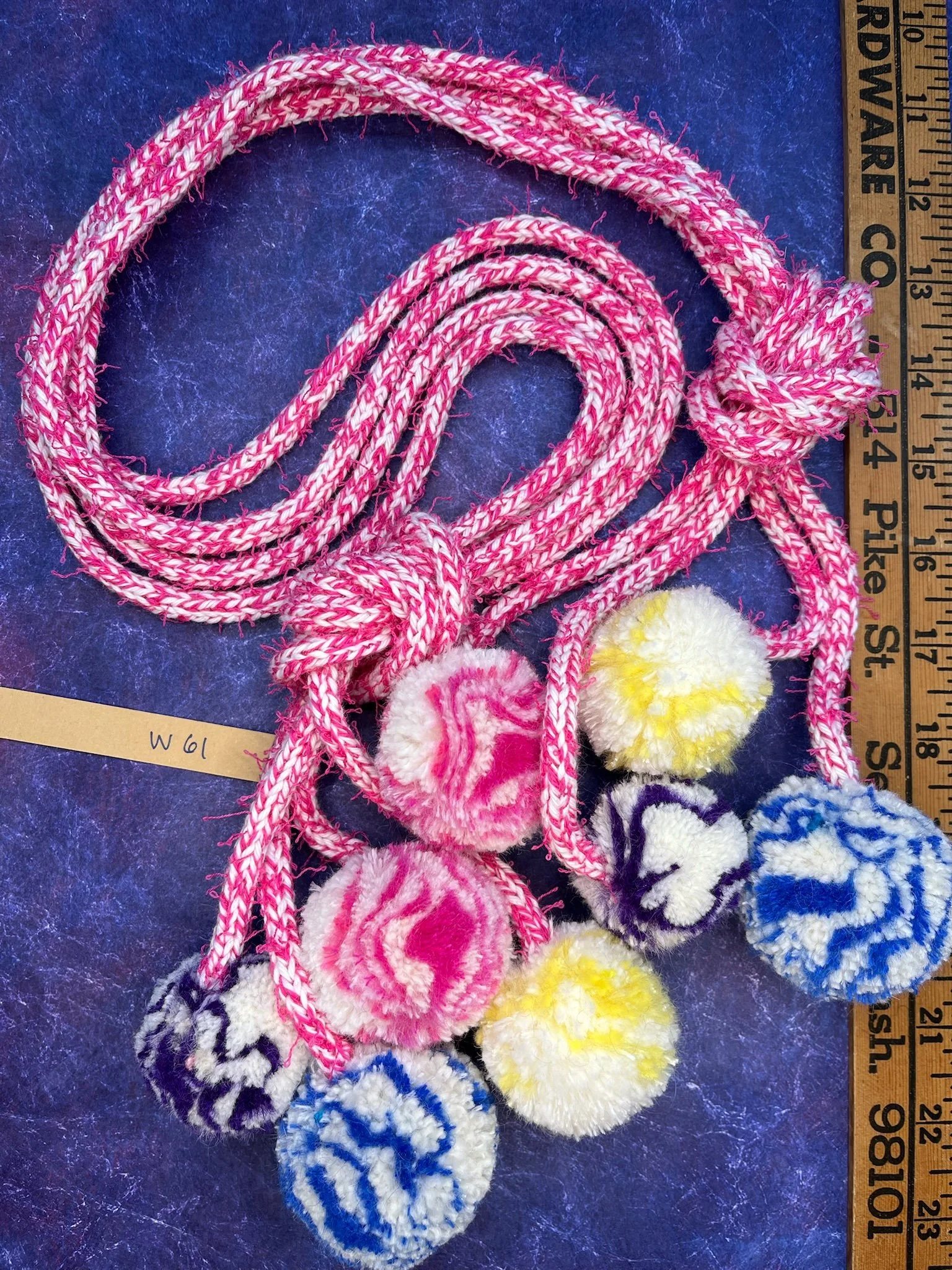 Swirly Pompom Scarf W61