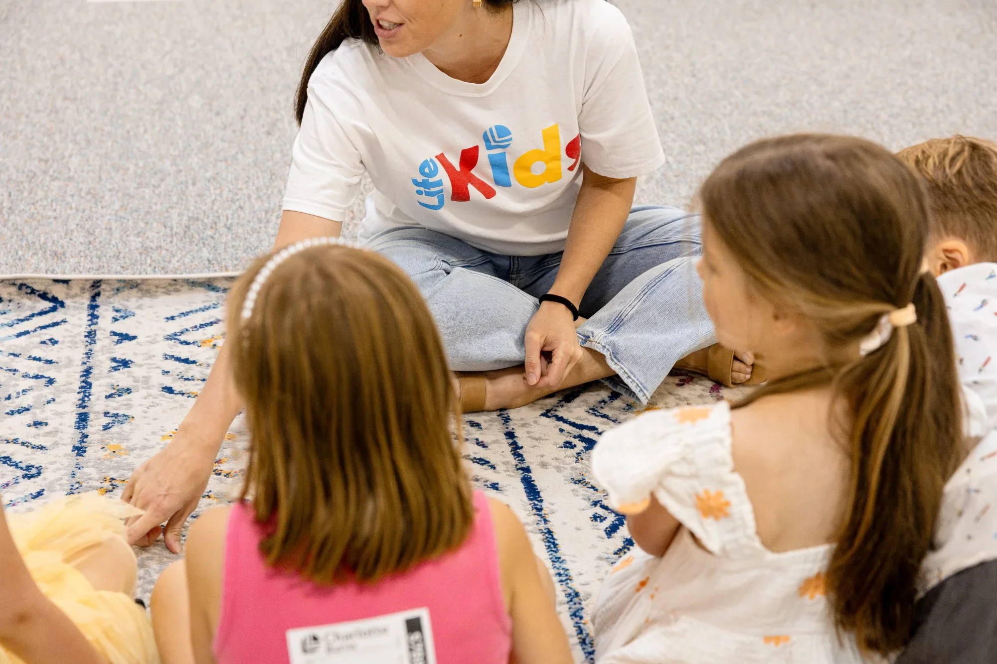 teacher reading to kids