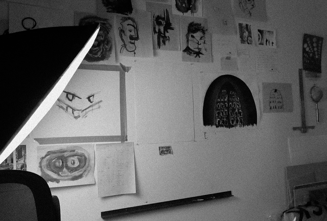 CAROLINE WALLACE ROUND TRIP studio view