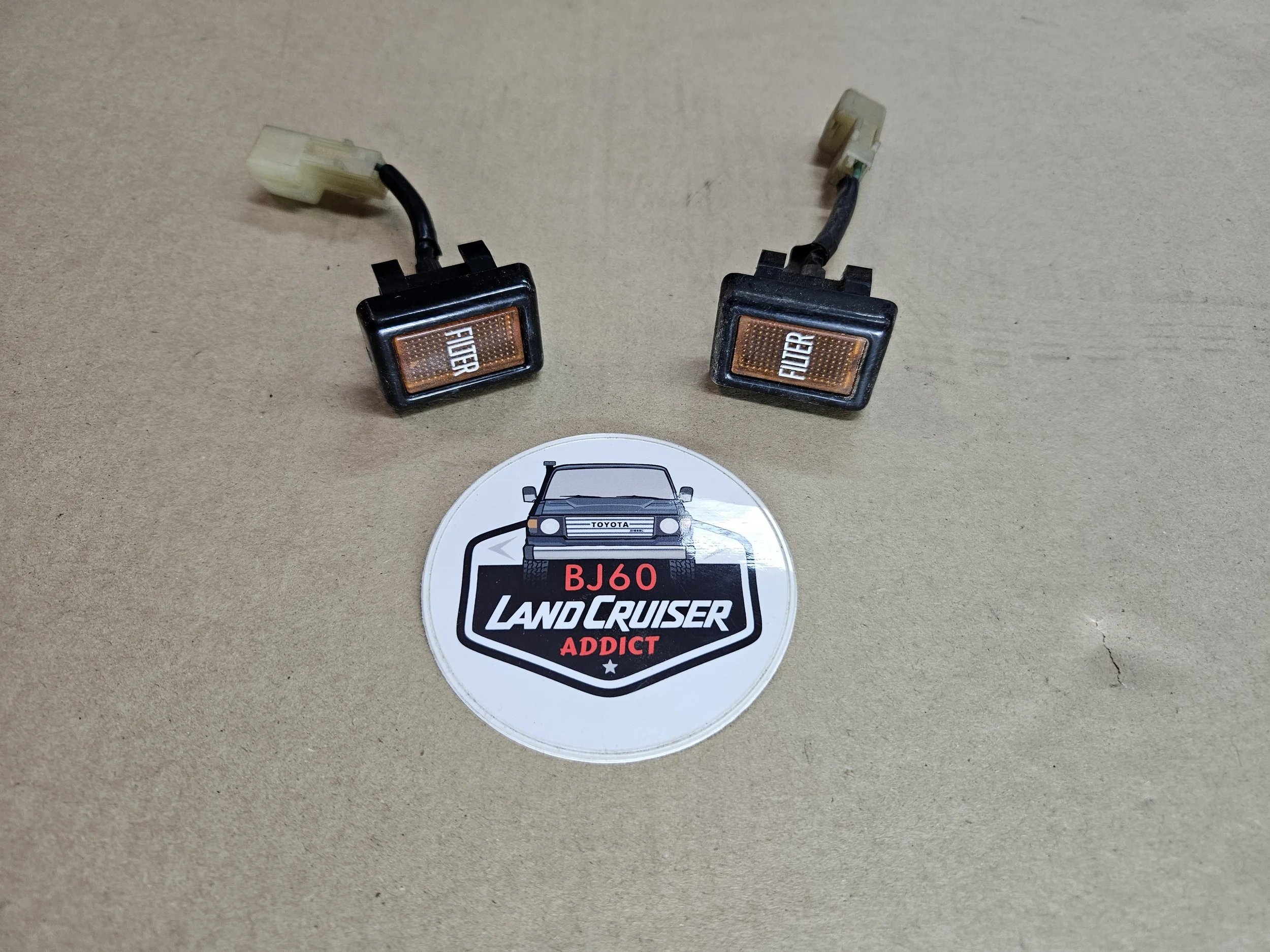 Water separator filter indicator light