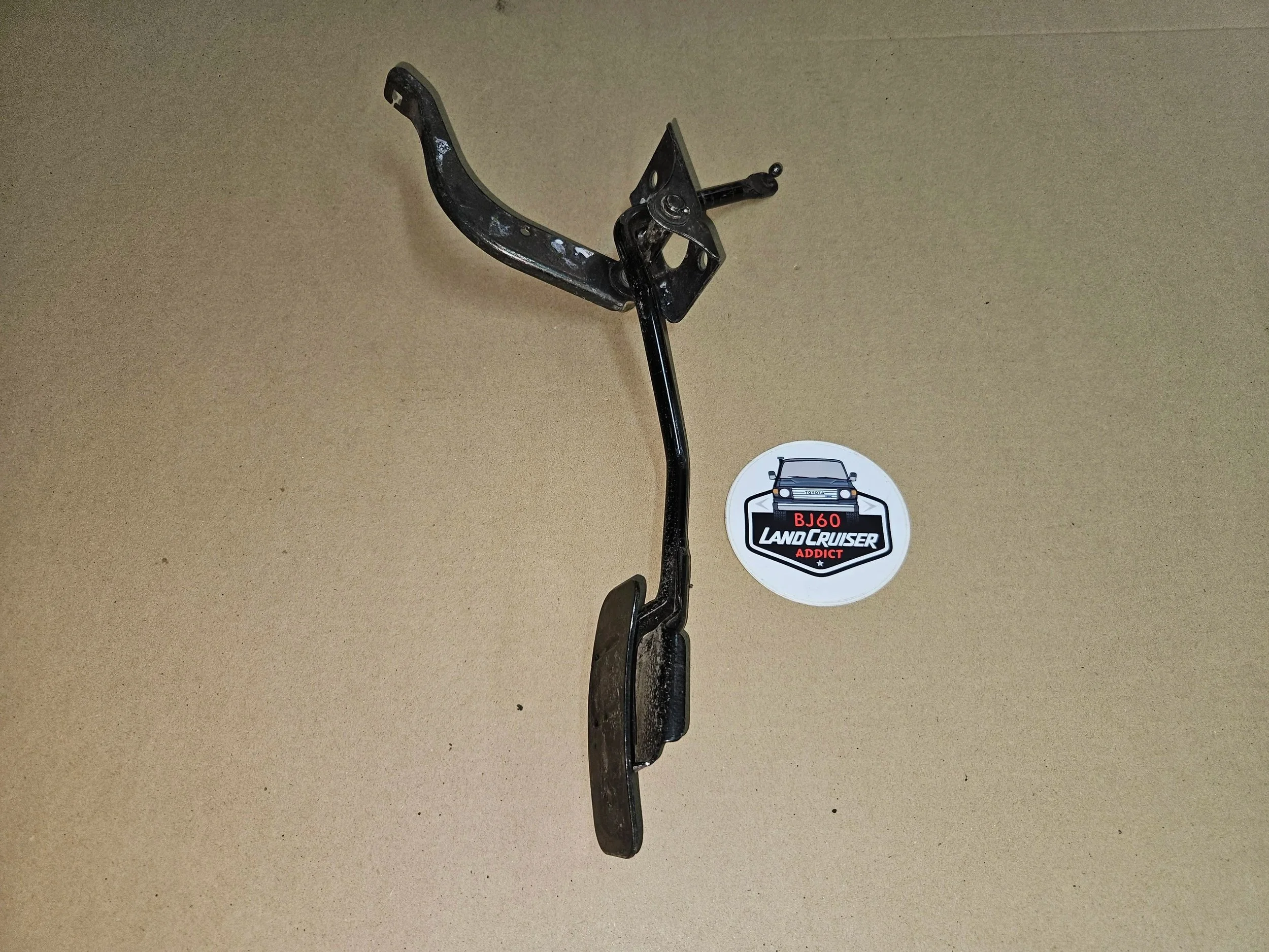 FJ60 accelerator pedal assembly.