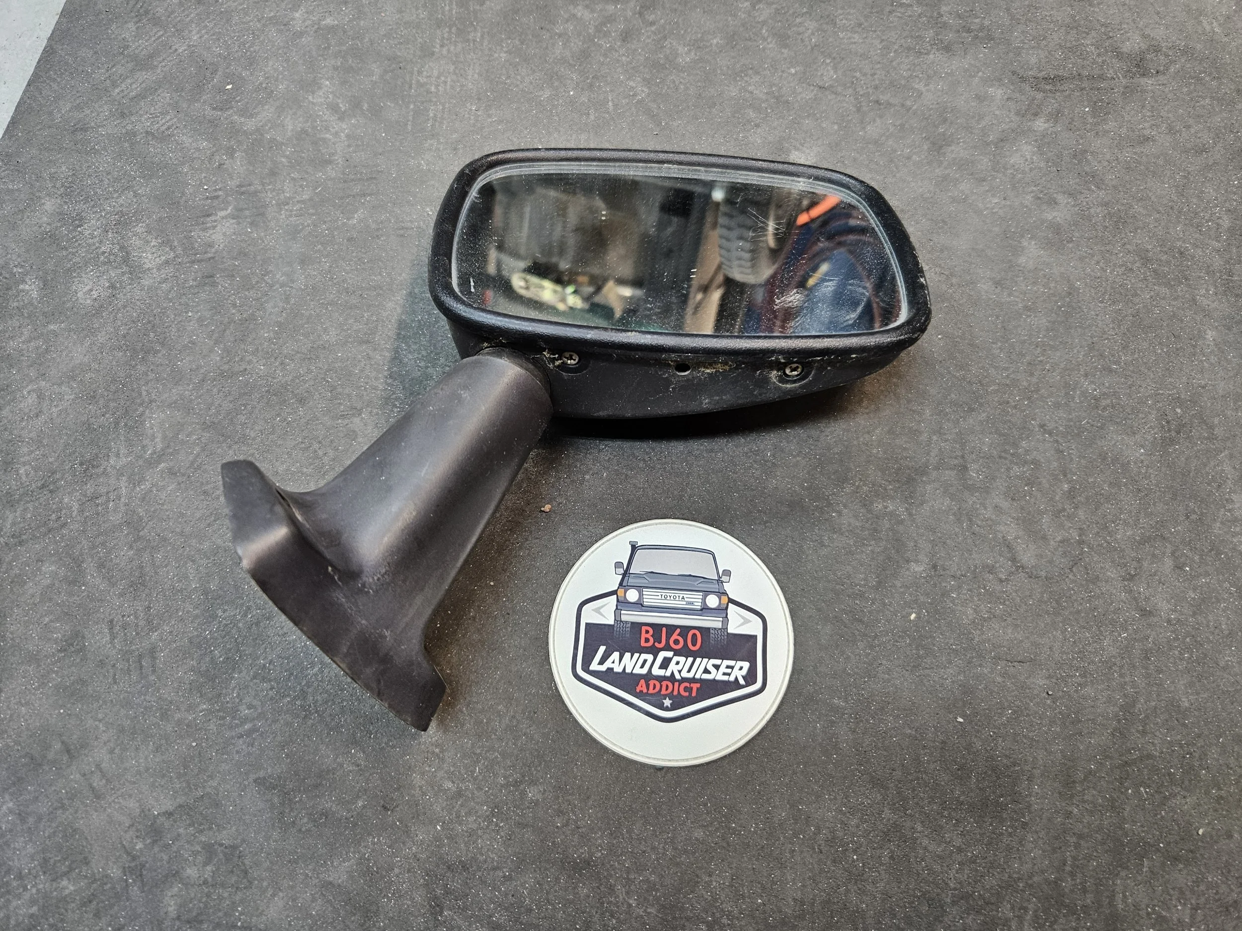 Side view mirror (passenger side)