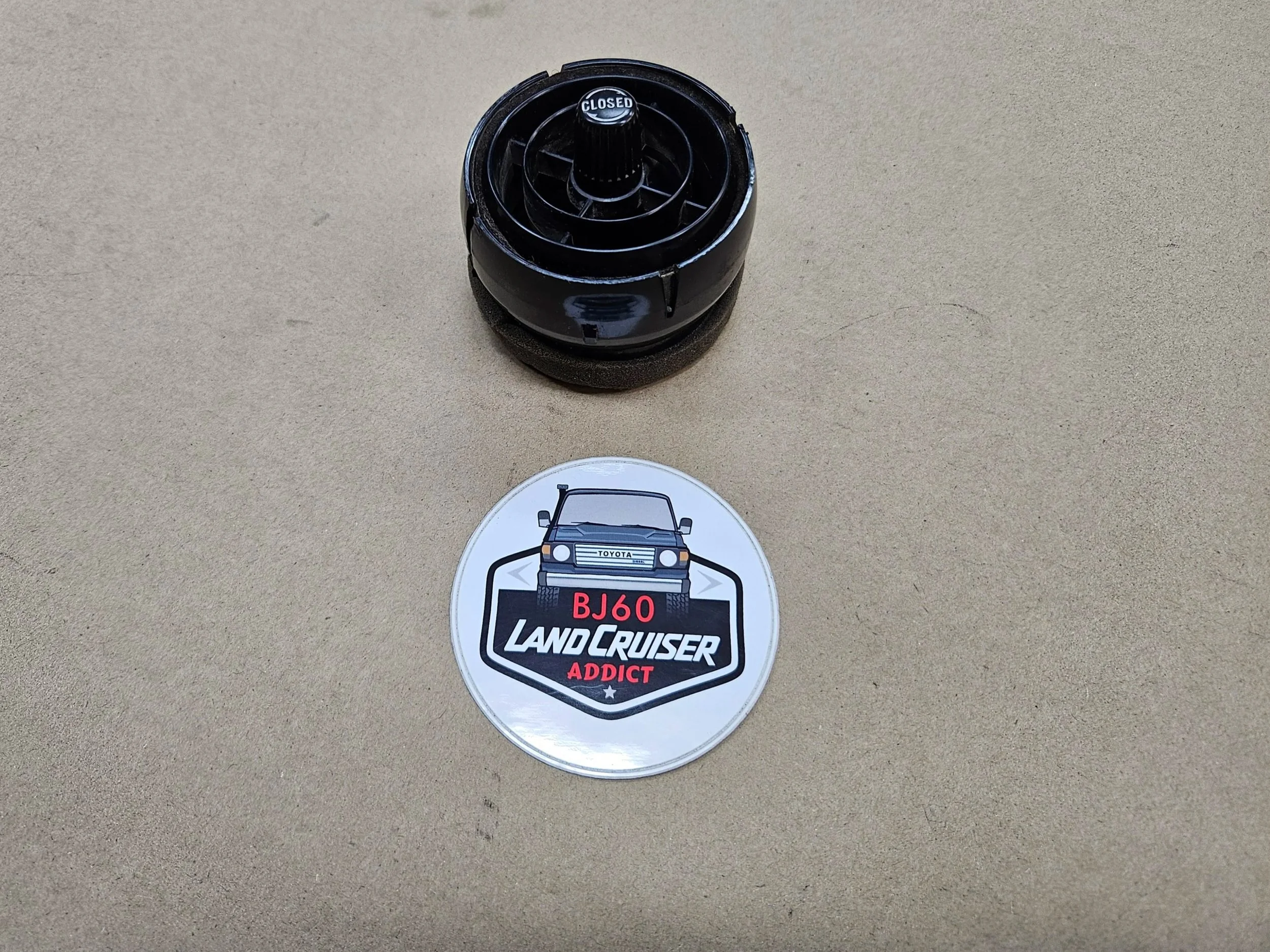 60-series Toyota Landcruiser outer heat registers/vents.