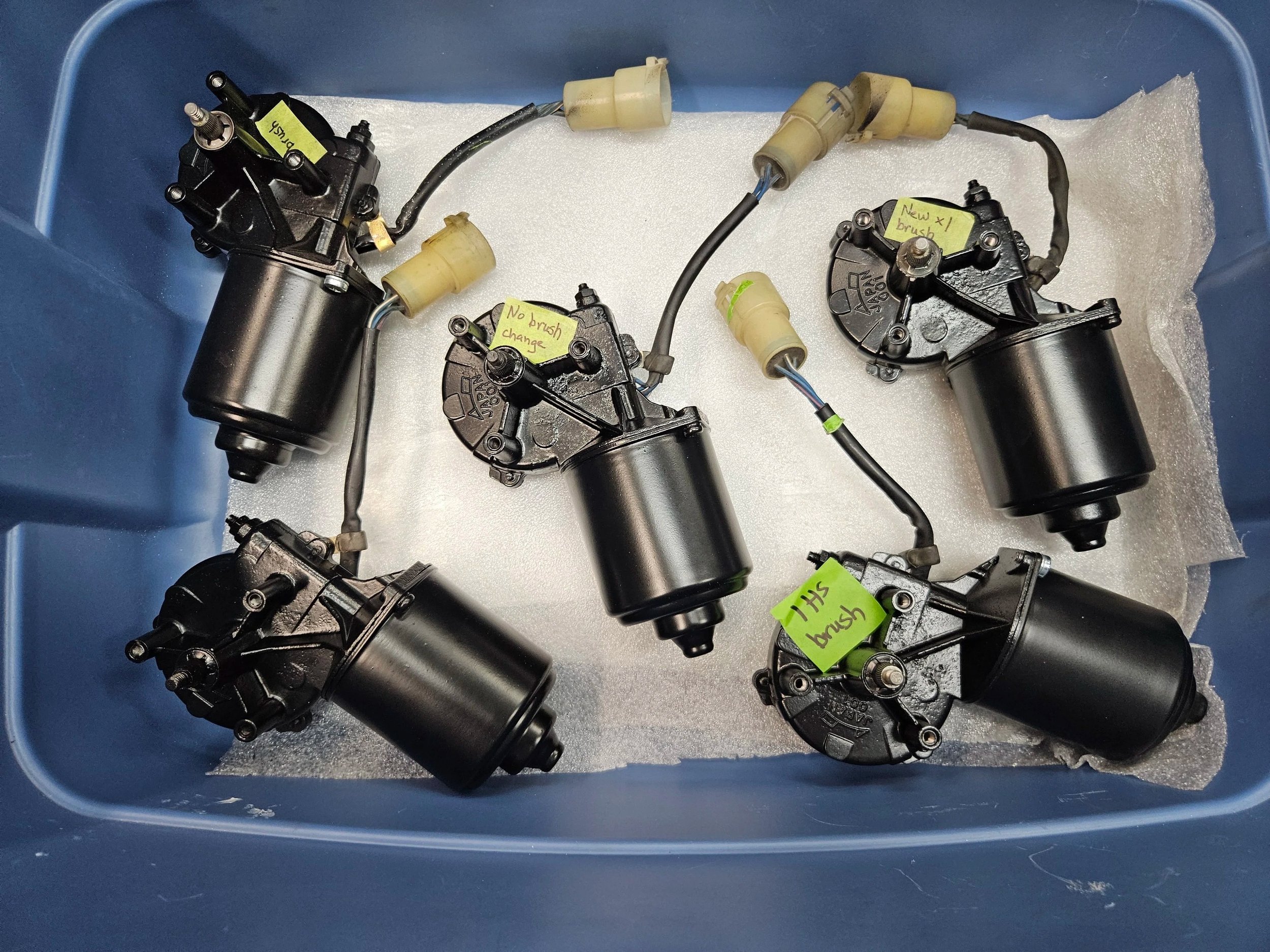 60-series front wiper motors 12-volt (front).