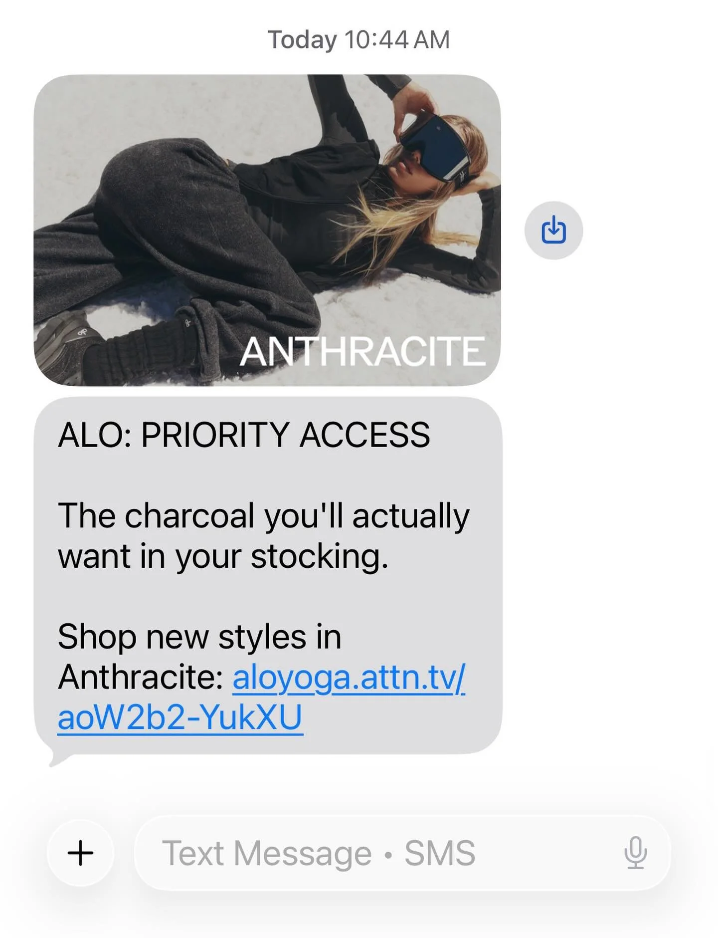 Did my team at @alo create this SMS? Yes.
Is it still one of my all-time favorites? Also yes.
This message uses Priority Access to reach Alo&rsquo;s highest-intent shoppers for a new color drop &mdash; with a perfect holiday nod baked into the copy:
