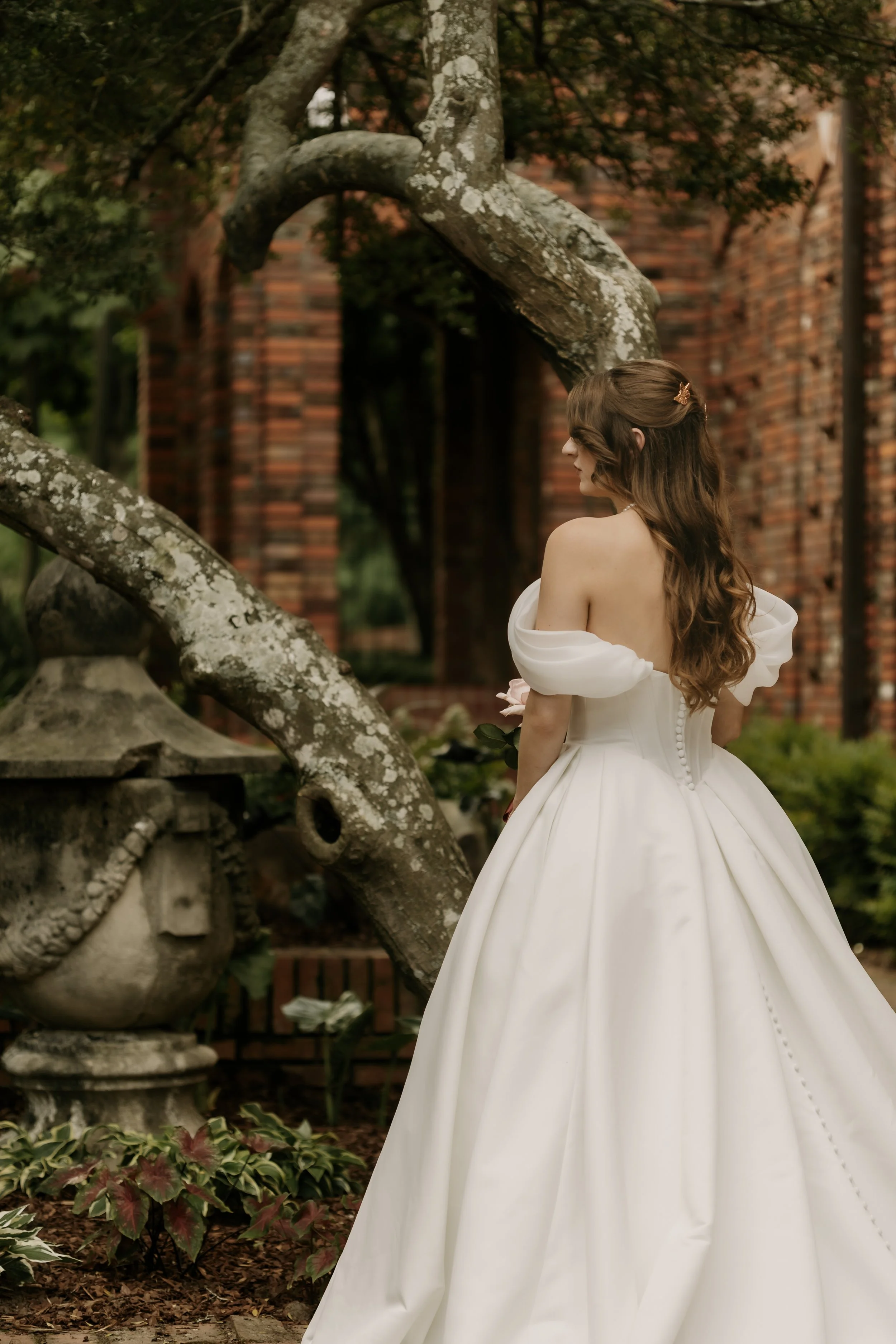 chapel of memories wedding in Starkville, MS-4.jpg