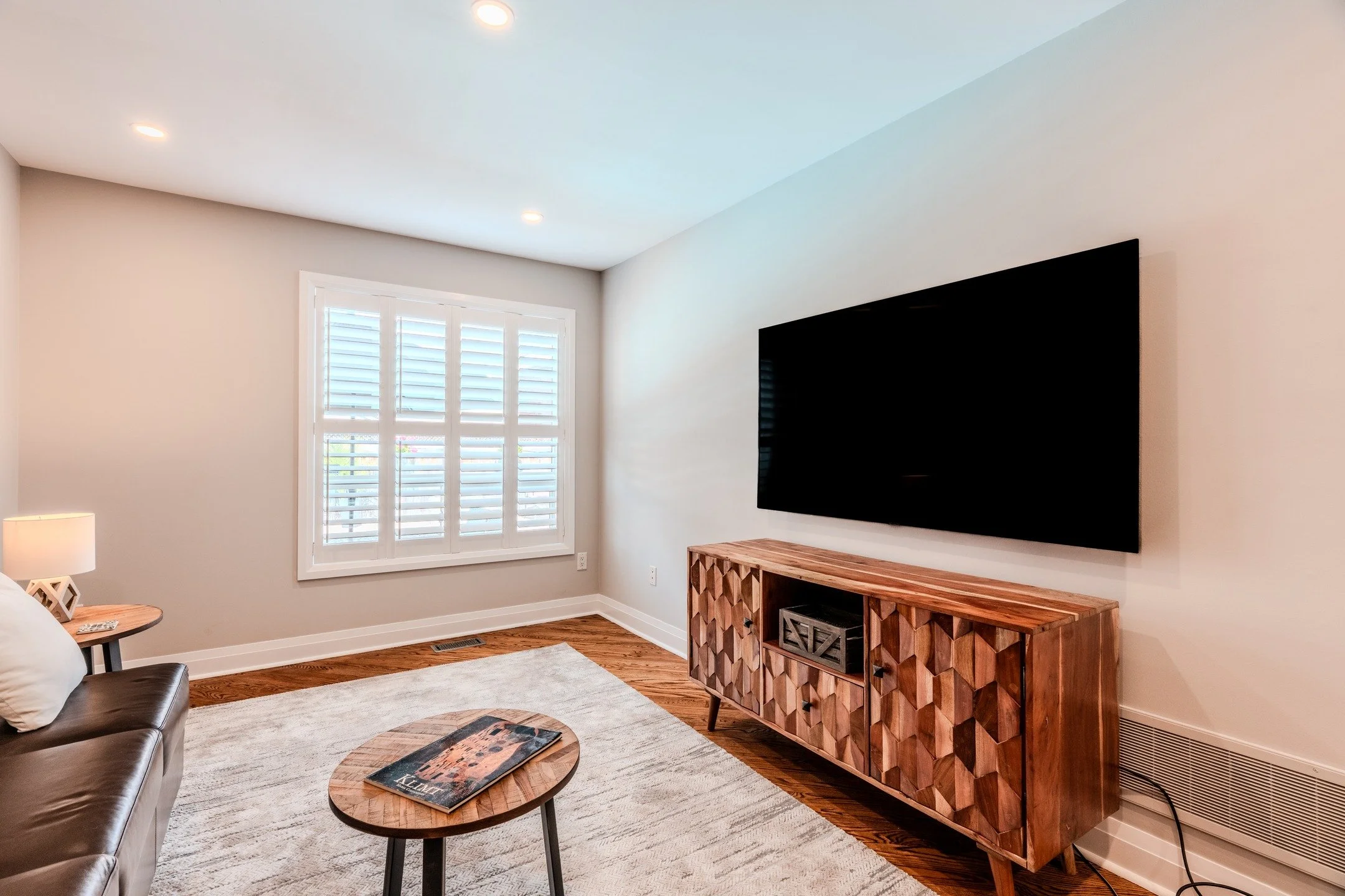 Next Week is filling up, I have spots open, I have a few spots open for this week as well. Book your Real Estate Photography at www.clickonemedia.com 

Lease Photos $110 | Listing Photos $150

Former Realtor Providing You With Consistent, Stress Free