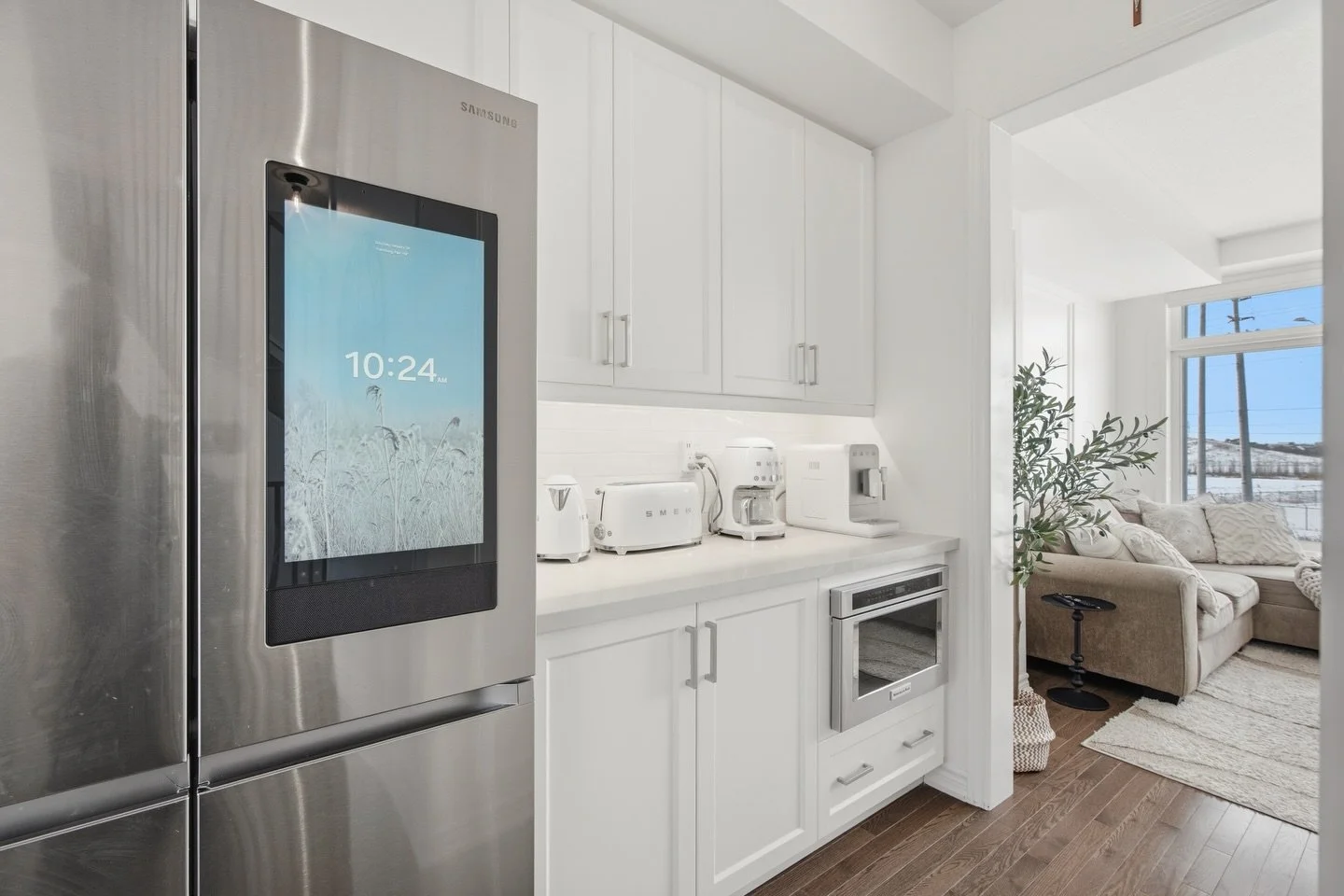 Real Estate Media www.clickonemedia.com
Lease Photos $110 | Listing $165

Former Realtor Providing You With Consistent, Stress Free, Reliable Solutions for Your Listings.

&bull; Lease Photos
&bull; Listing Photos
&bull;&nbsp;Floor Plans
&bull;&nbsp;