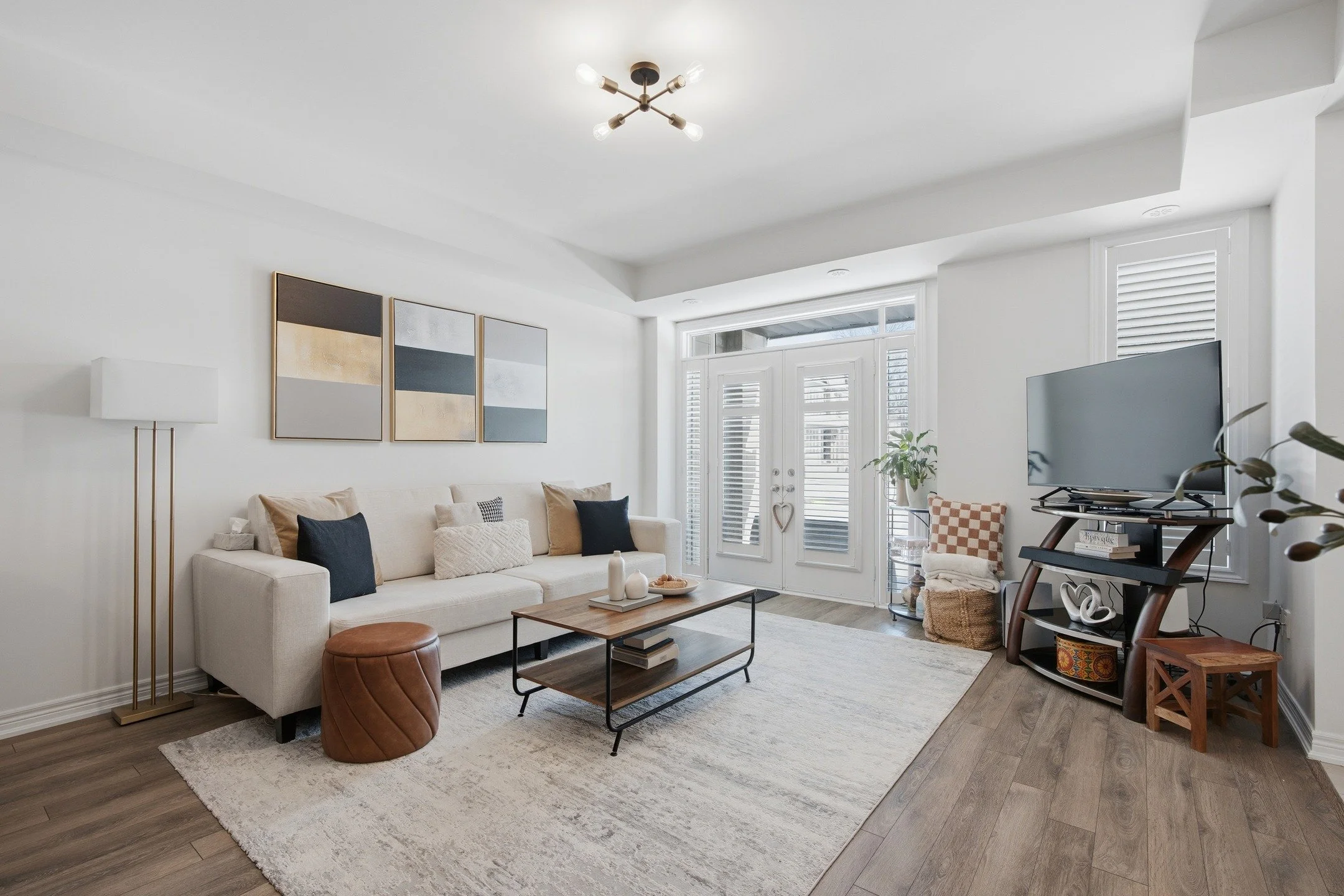 Photo from Today's Photoshoot! Book Your Real Estate Media at www.clickonemedia.com 

Lease Photos $110 | Listing Photos $165
Photos &amp; Floor Plans $250

Former Realtor Providing You With Consistent, Stress Free, Reliable Solutions for Your Listin