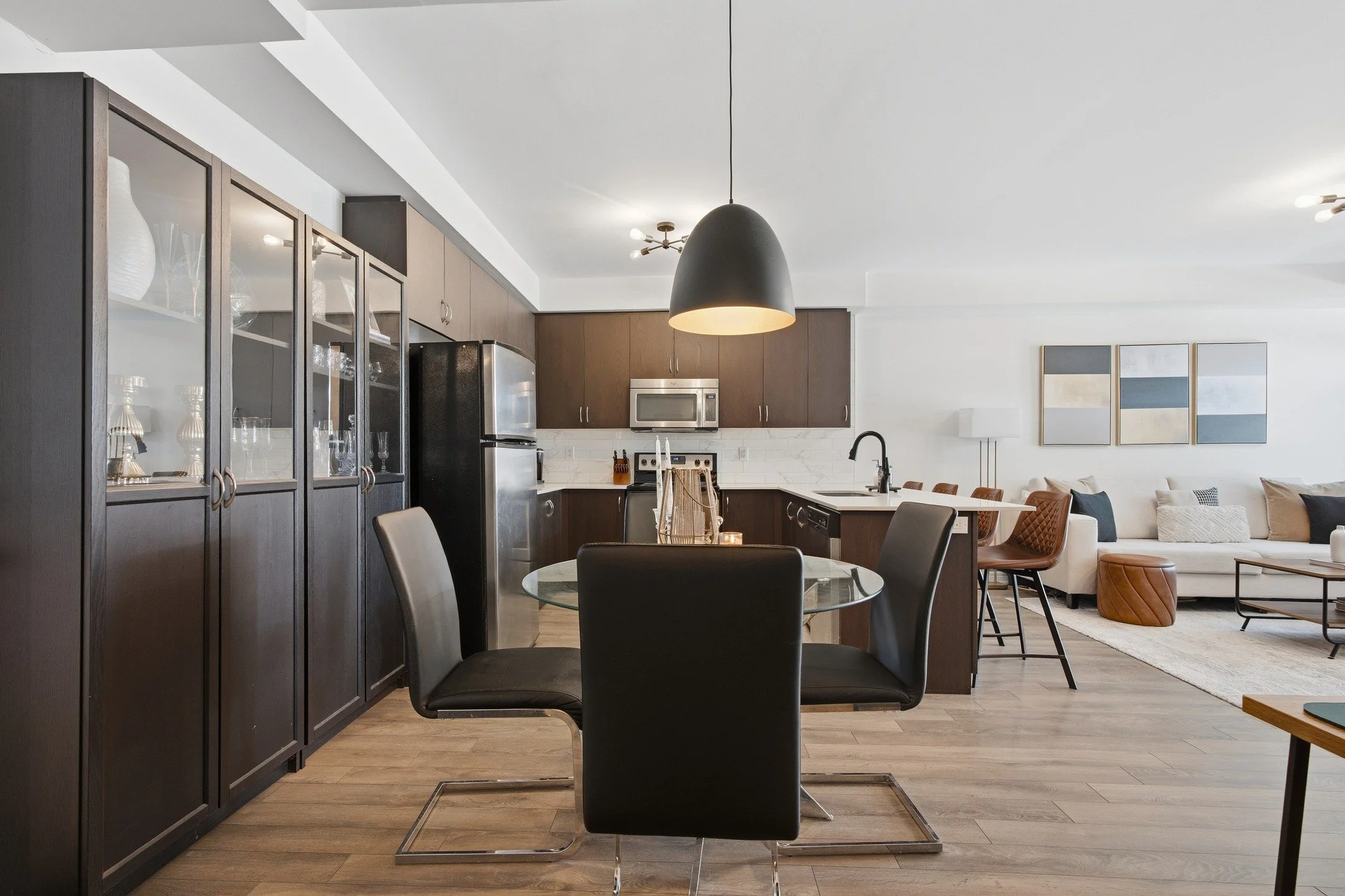 Booking for this Week - Real Estate Photography www.clickonemedia.com 
Lease Photos $110 | Listing Photos $165

Former Realtor Providing You With Consistent, Stress Free, Reliable Solutions for Your Listings.

&bull; Lease Photos
&bull; Listing Photo