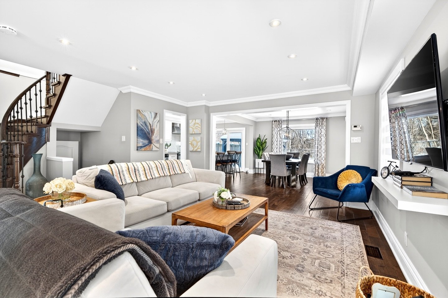 Book Your Real Estate Photography www.clickonemedia.com 
Lease Photos $110 | Listing $165

Former Realtor Providing You With Consistent, Stress Free, Reliable Solutions for Your Listings.

&bull; Lease Photos
&bull; Listing Photos
&bull;&nbsp;Floor P