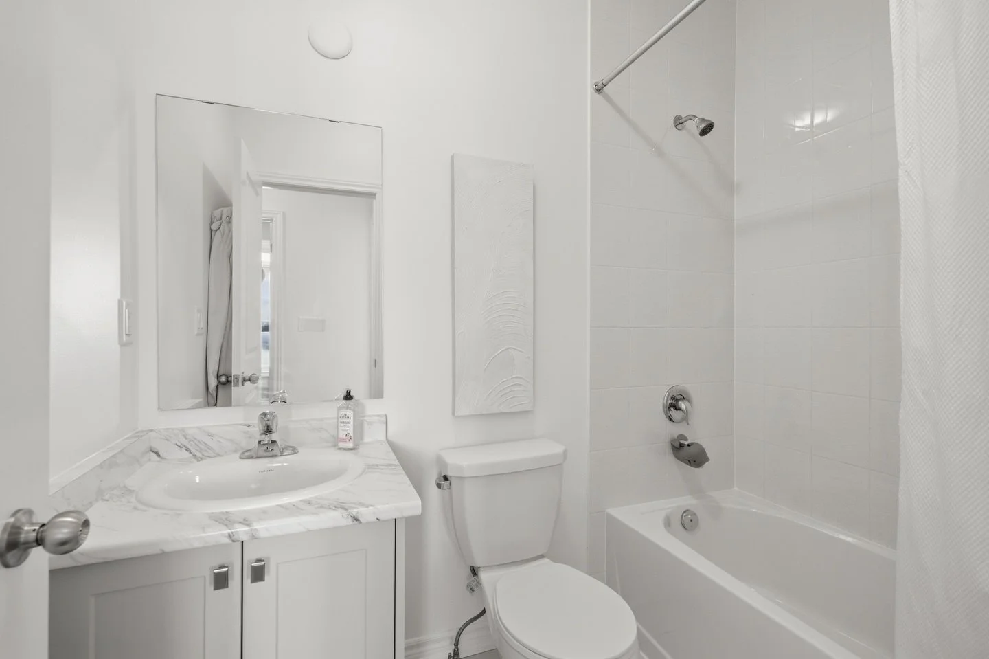 Real Estate Media www.clickonemedia.com
Lease Photos $110 | Listing $165

Former Realtor Providing You With Consistent, Stress Free, Reliable Solutions for Your Listings.

&bull; Lease Photos
&bull; Listing Photos
&bull;&nbsp;Floor Plans
&bull;&nbsp;