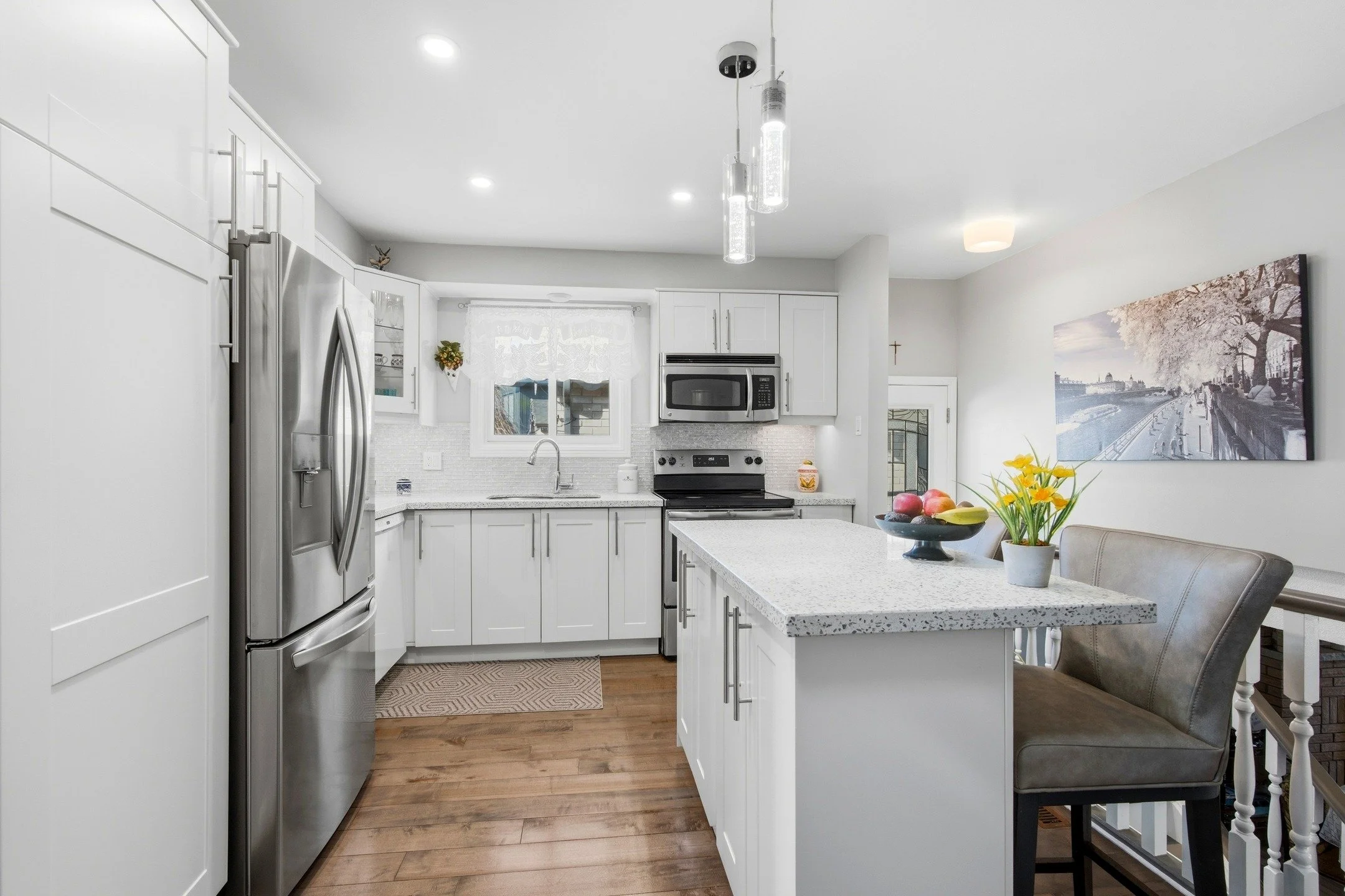 Here's an image from one of Today's Photoshoots! Book Your Real Estate Media at www.clickonemedia.com 

Lease Photos $110 | Listing Photos $165

Former Realtor Providing You With Consistent, Stress Free, Reliable Solutions for Your Listings.

&bull; 