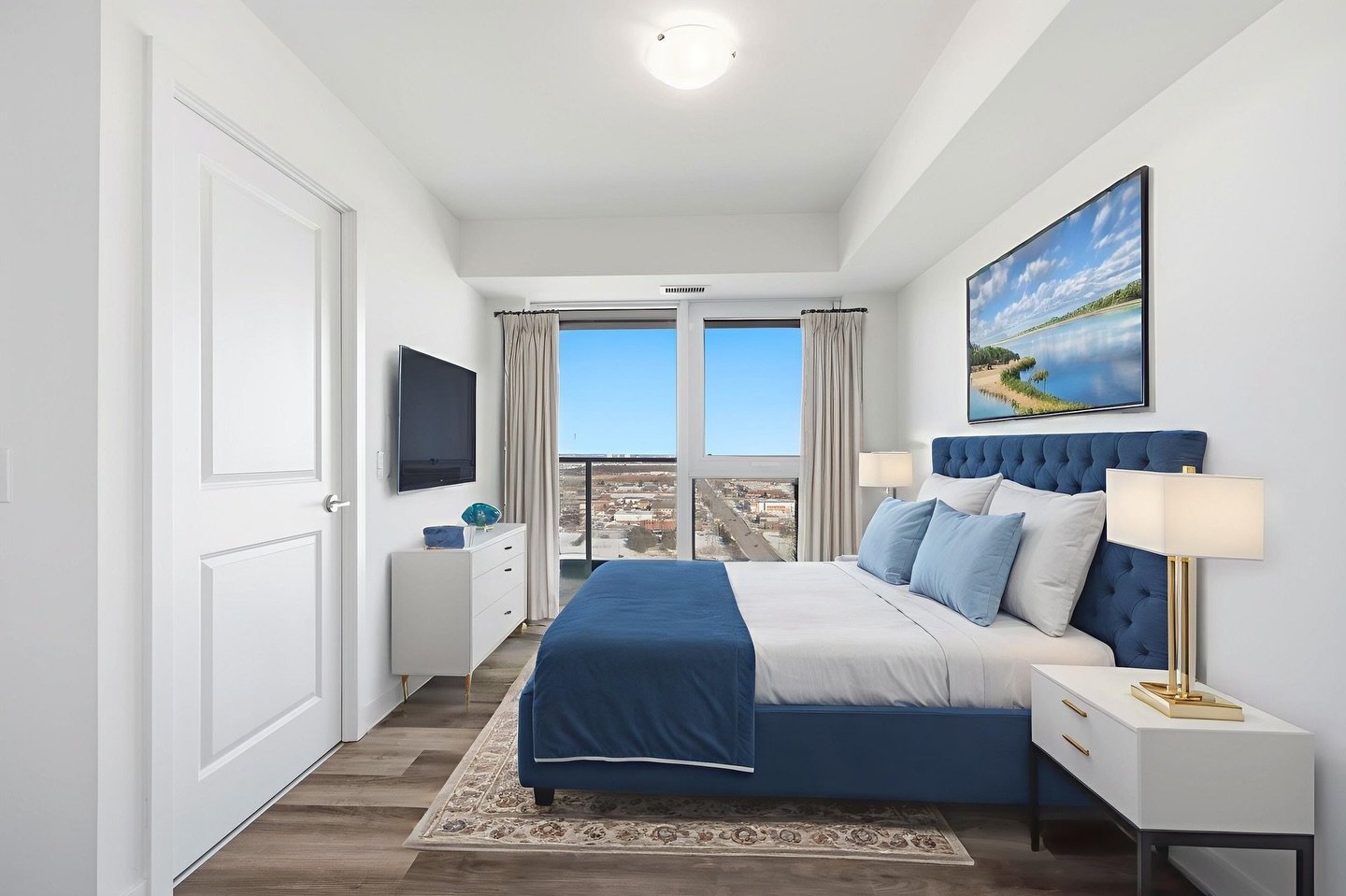 Real Estate Media www.clickonemedia.com 
Lease Photos $110 | Listing $165 | Photos &amp; 4K Cinematic Video Tours $500

Former Realtor Providing You With Consistent, Stress Free, Reliable Solutions for Your Listings.

&bull; Lease Photos
&bull; Listi