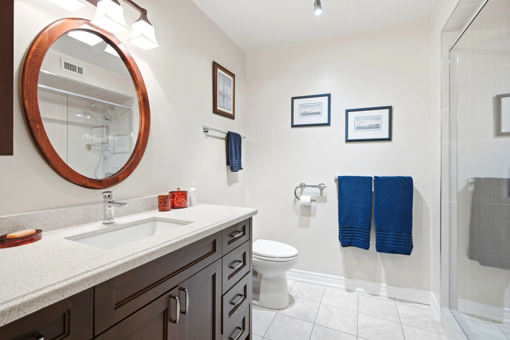 Real Estate Photography www.clickonemedia.com
Lease Photos $110 | Listing $165 | Photos &amp; Floor Plans $250

Former Realtor Providing You With Consistent, Stress Free, Reliable Solutions for Your Listings.

&bull; Lease Photos
&bull; Listing Photo